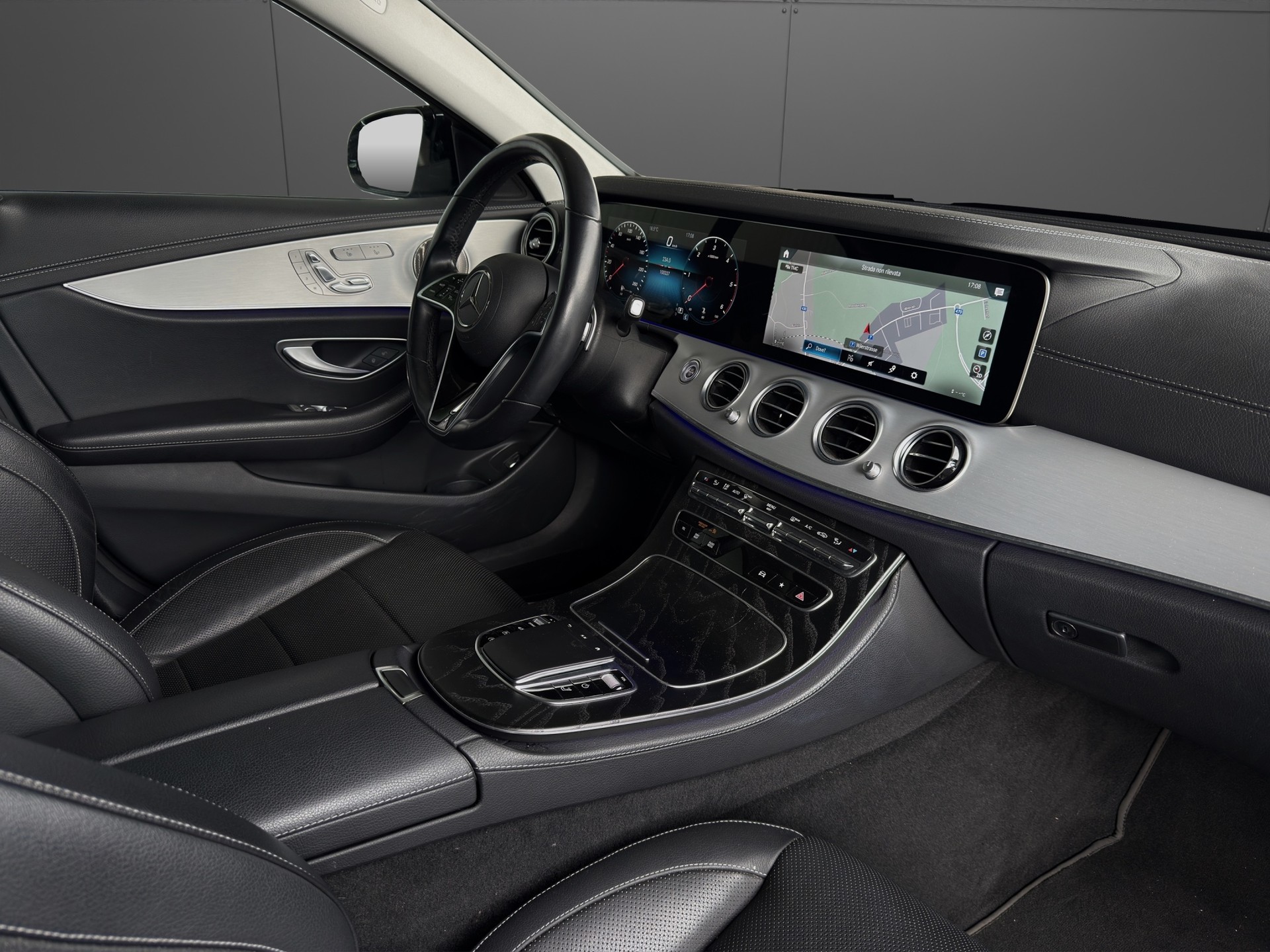 MERCEDES-BENZ E 400 d All-Terrain 4Matic Avantgarde 9G-Tronic-image-11