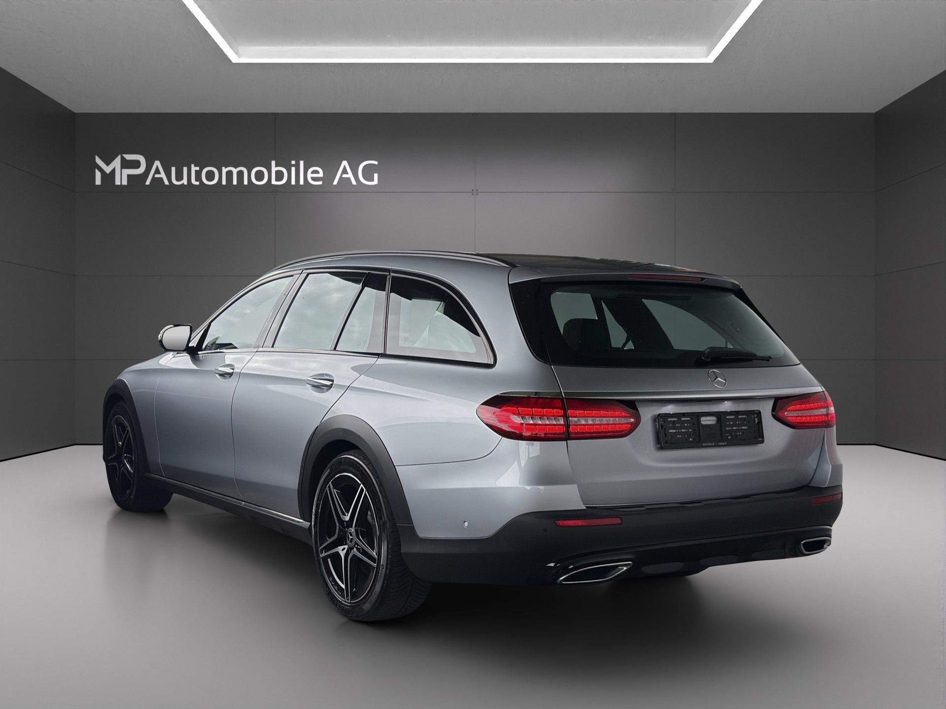 MERCEDES-BENZ E 400 d All-Terrain 4Matic Avantgarde 9G-Tronic-image-4