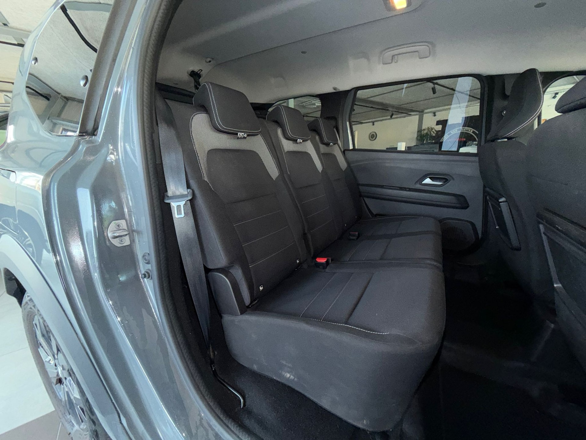 DACIA Jogger TCe 110 Extreme ** Visite sur rendez-vous**-image-8