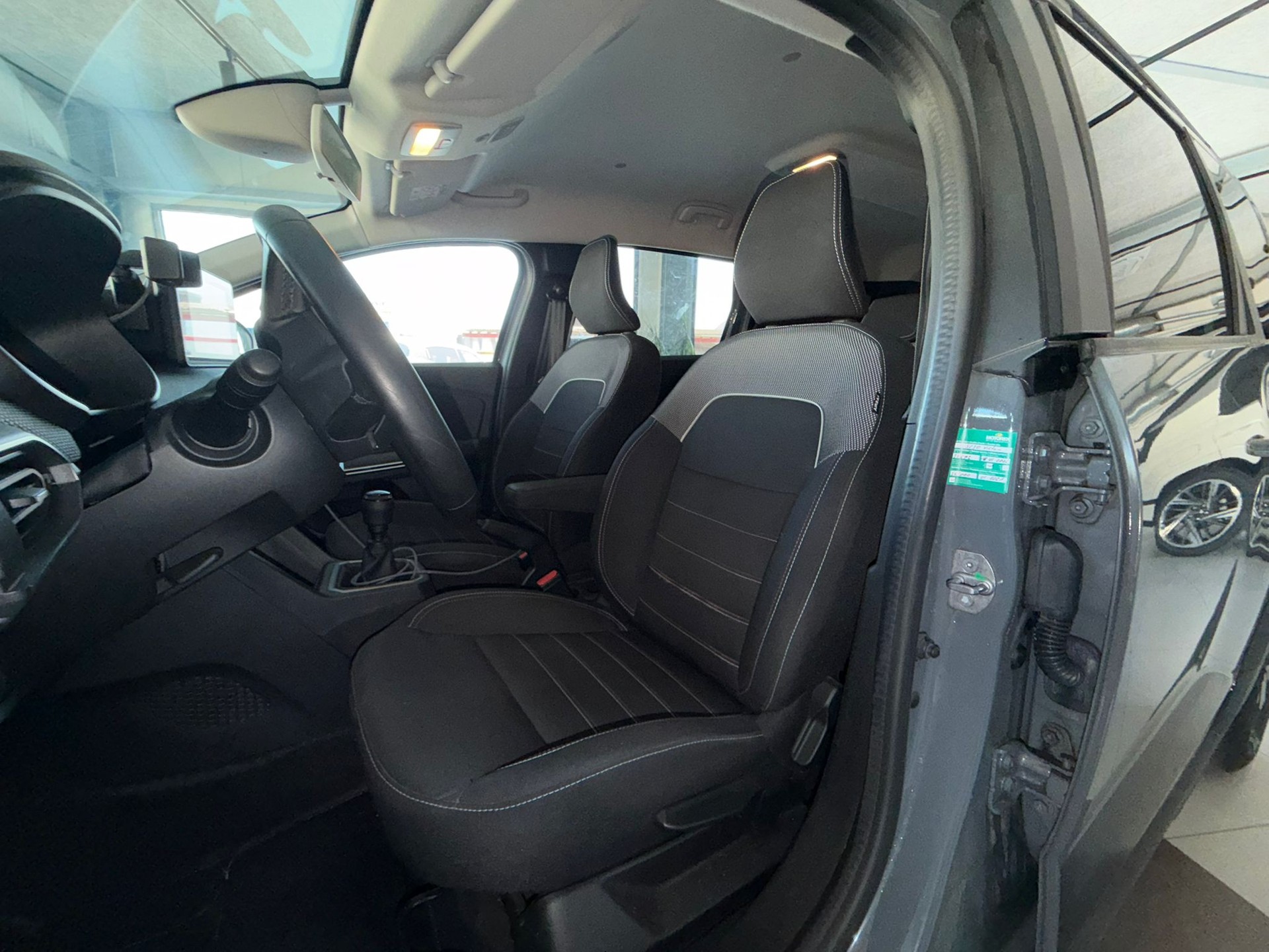 DACIA Jogger TCe 110 Extreme ** Visite sur rendez-vous**-image-6