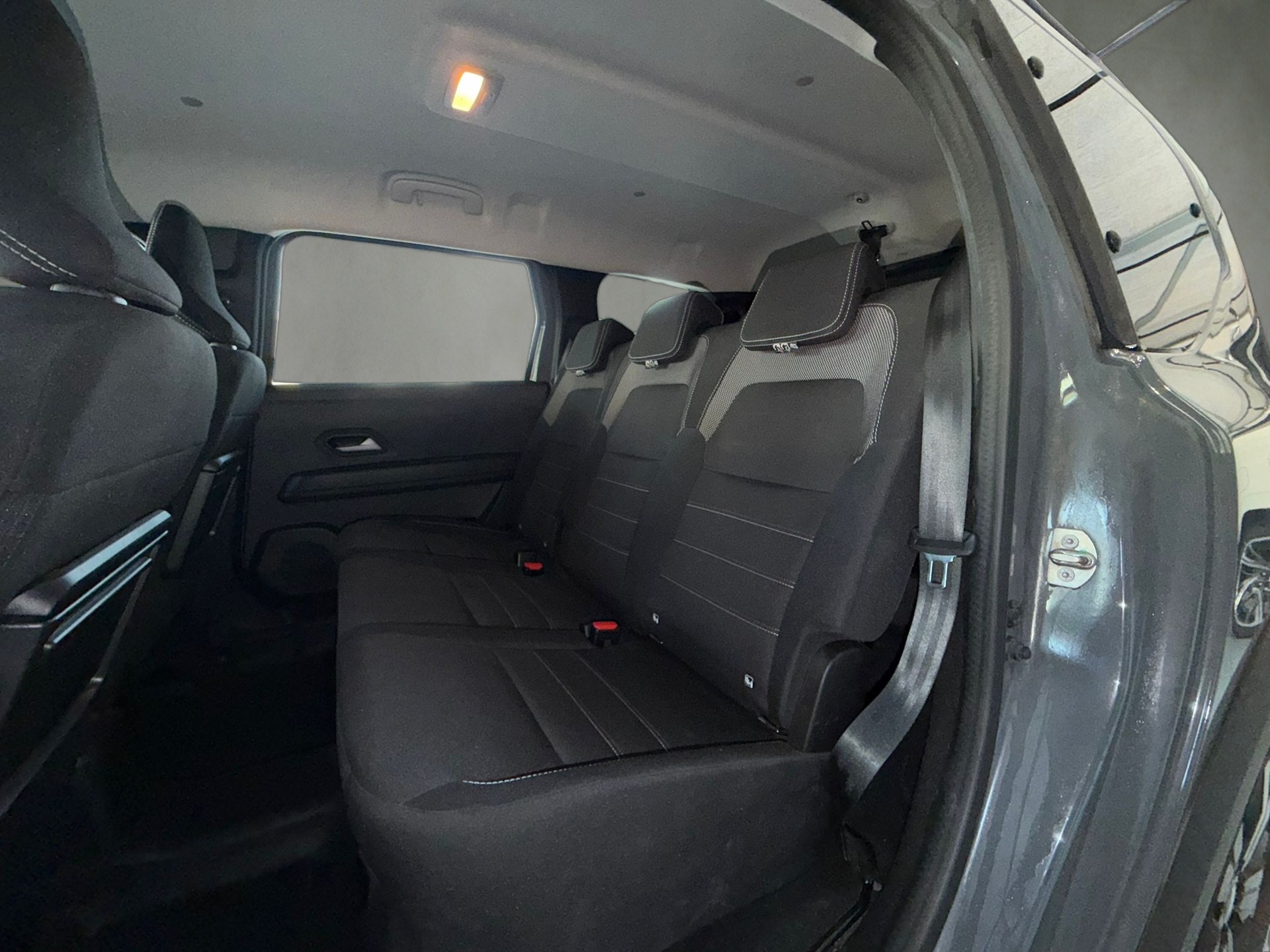 DACIA Jogger TCe 110 Extreme ** Visite sur rendez-vous**-image-7