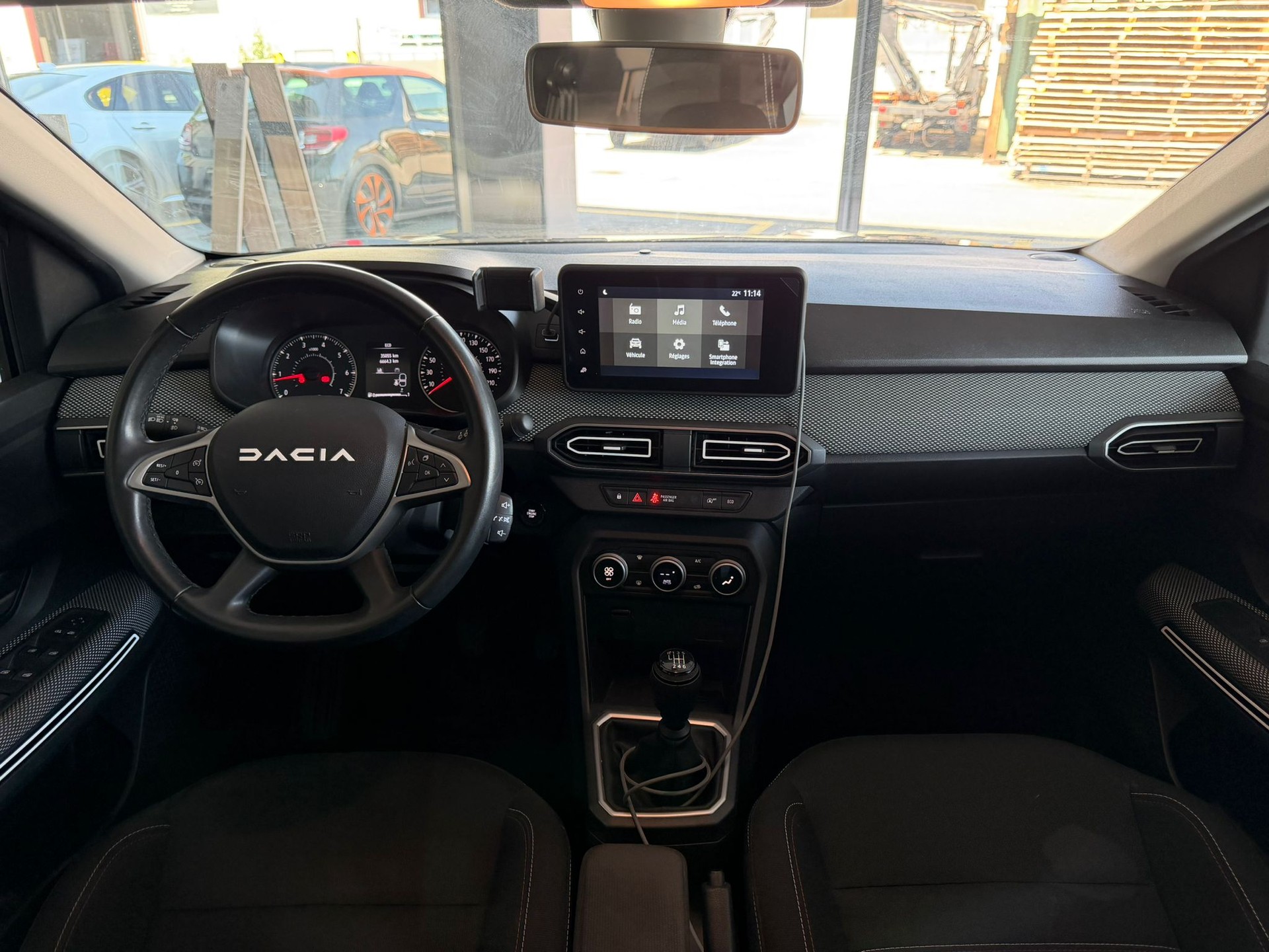 DACIA Jogger TCe 110 Extreme ** Visite sur rendez-vous**-image-10