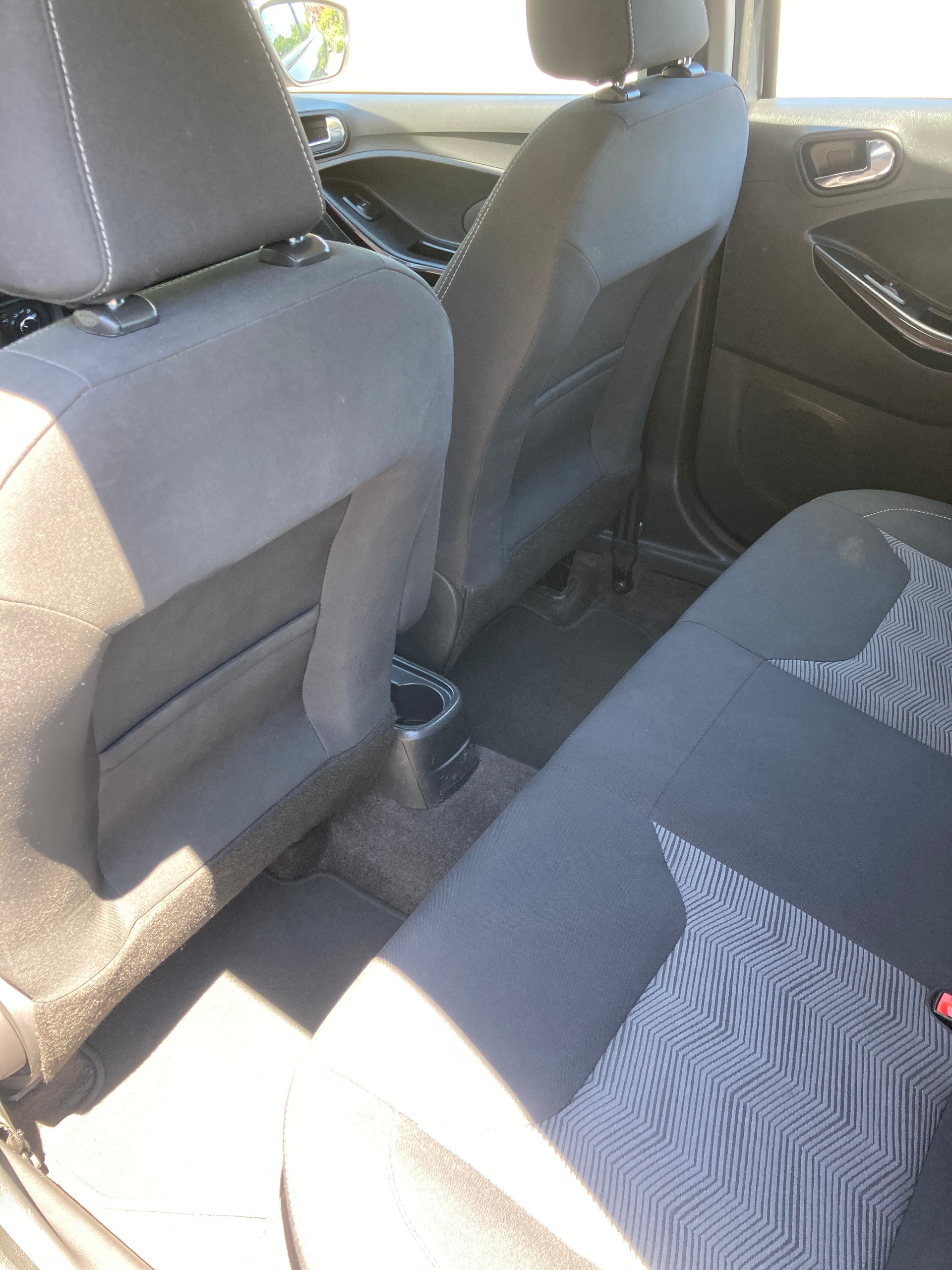 FORD KA+ 1.2 Ti-VCT Cool&Sound-image-8