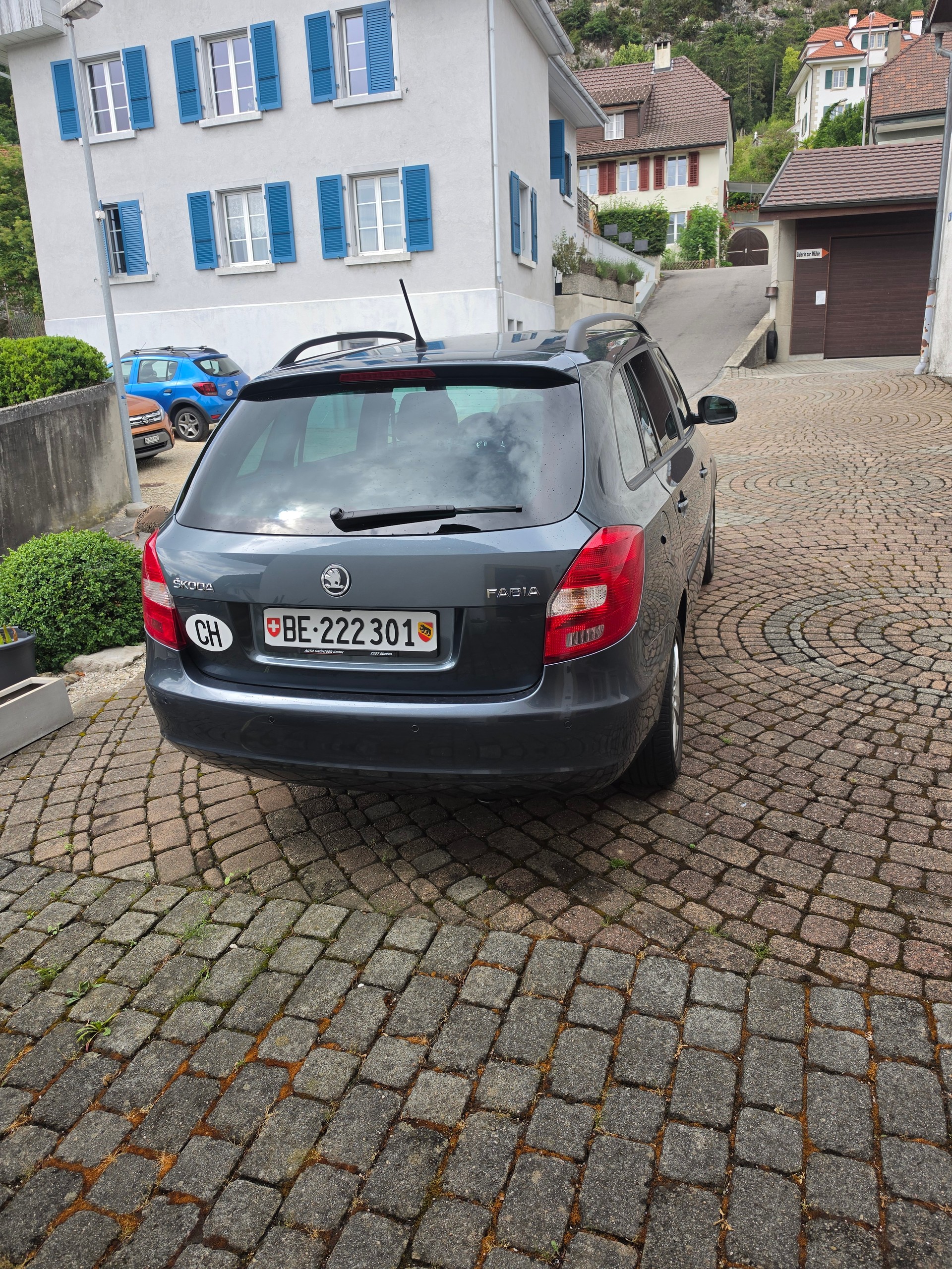 SKODA 1.6 TDI Ambition Plus-image-3
