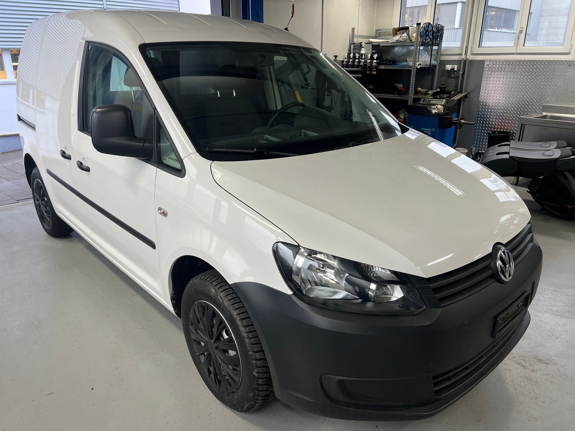VW Caddy 1.6 TDI DSG-image-1