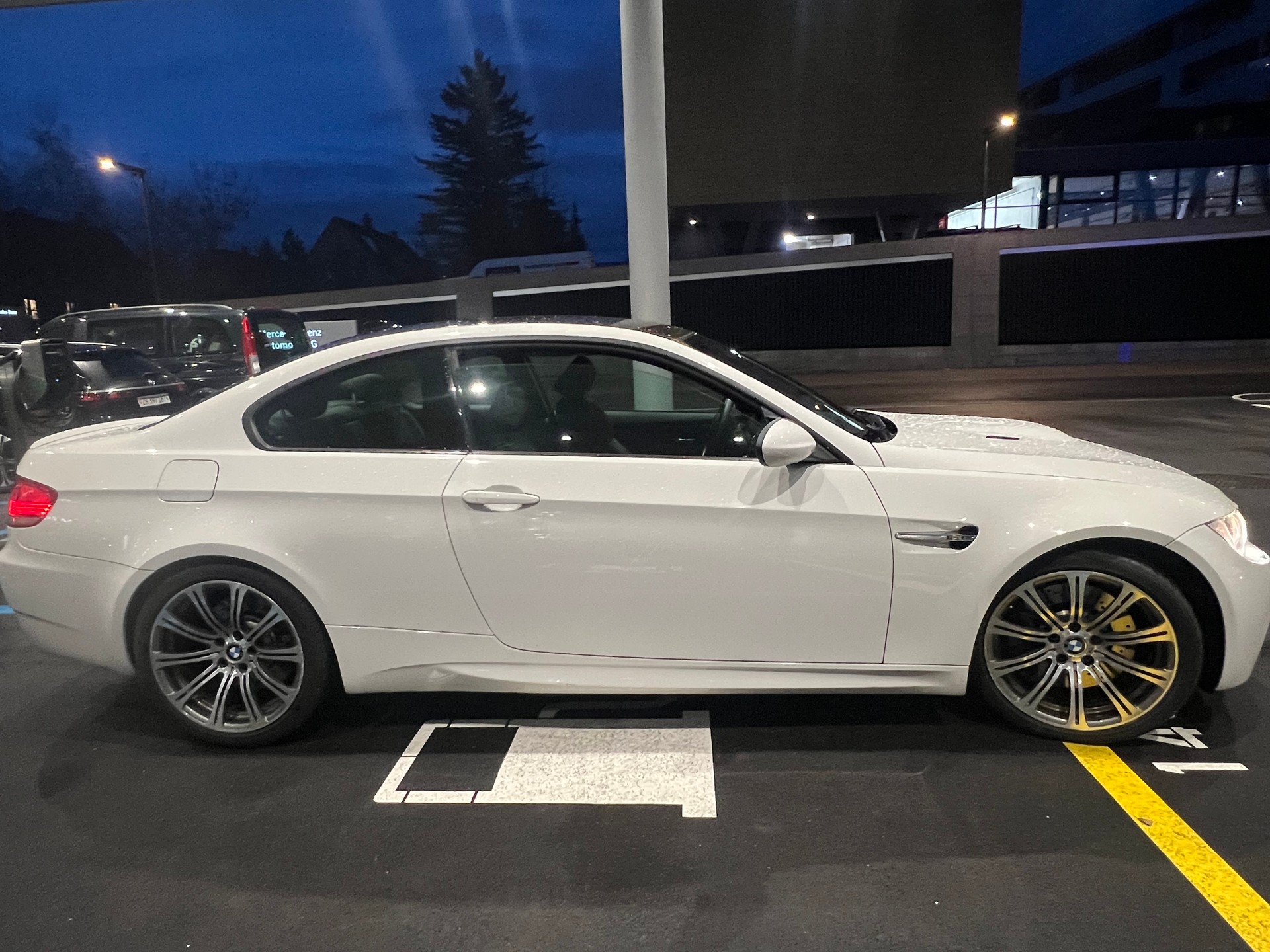 BMW M3-image-0