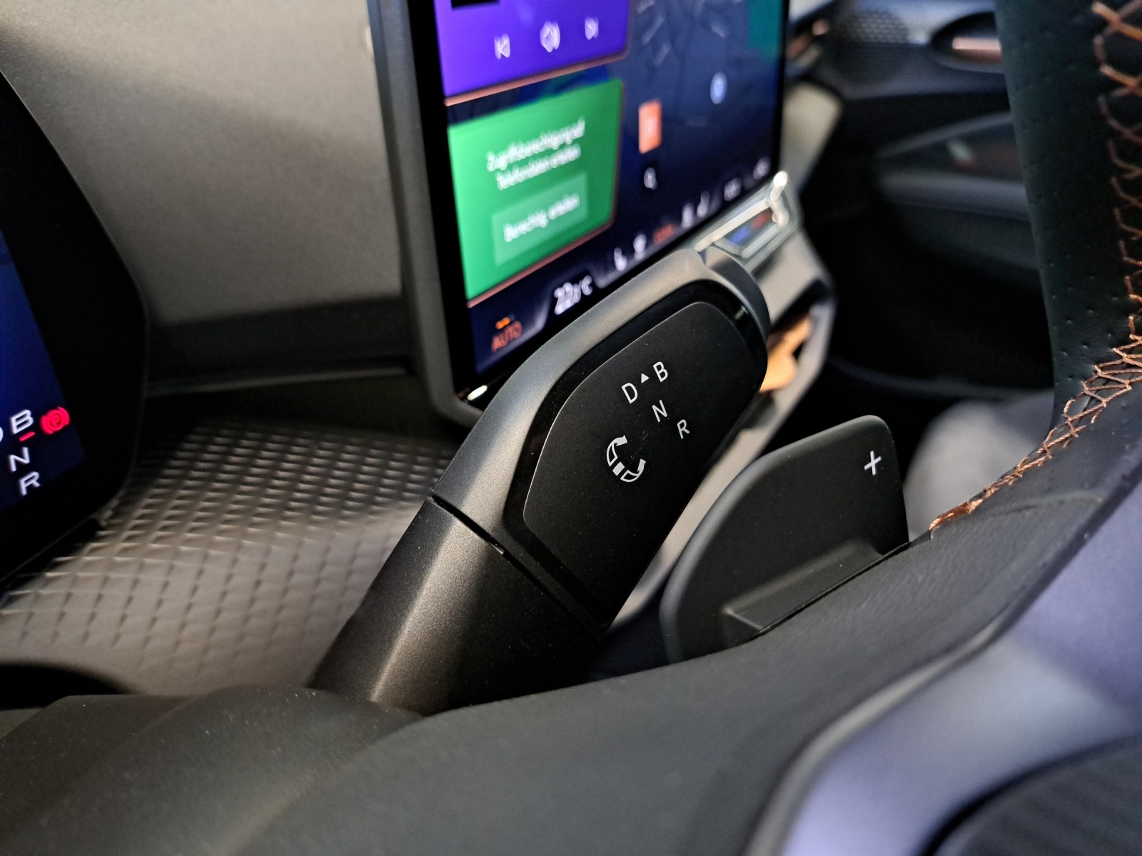 CUPRA Raval 52 kWh Dynamic+ Launch Edition-image-12