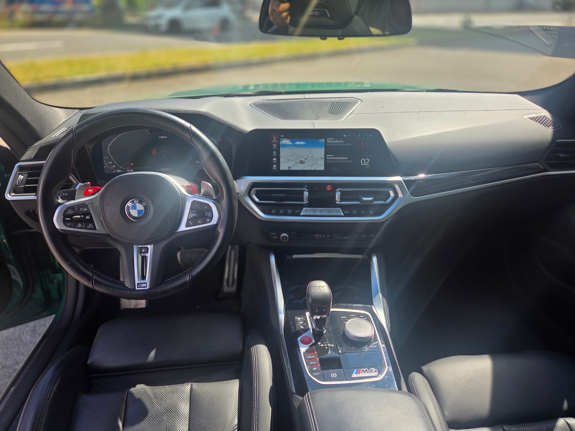 BMW M4 Coupé Competition M xDrive-image-11