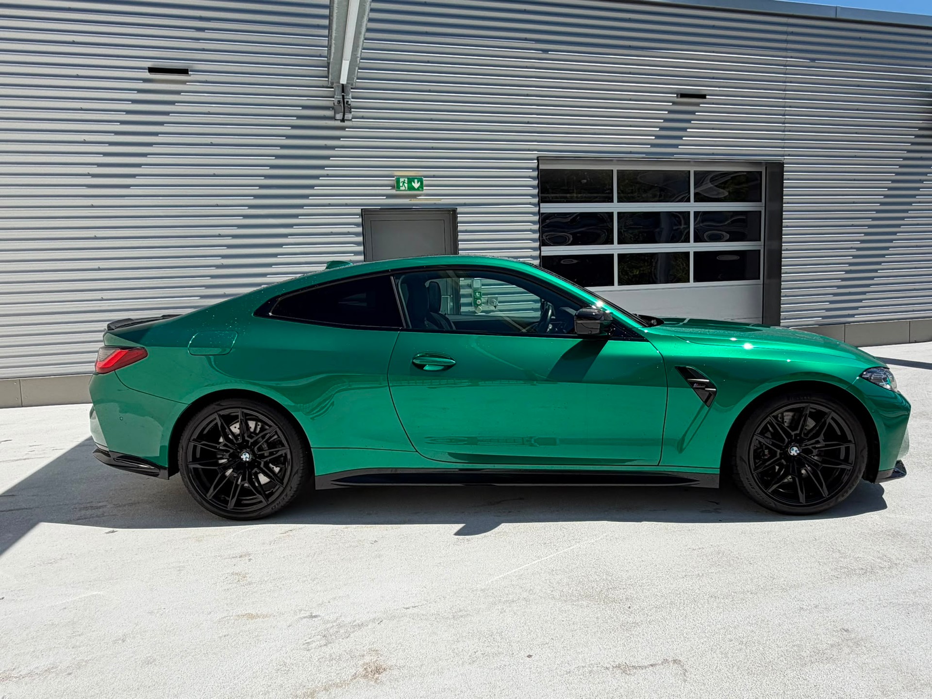 BMW M4 Coupé Competition M xDrive-image-1