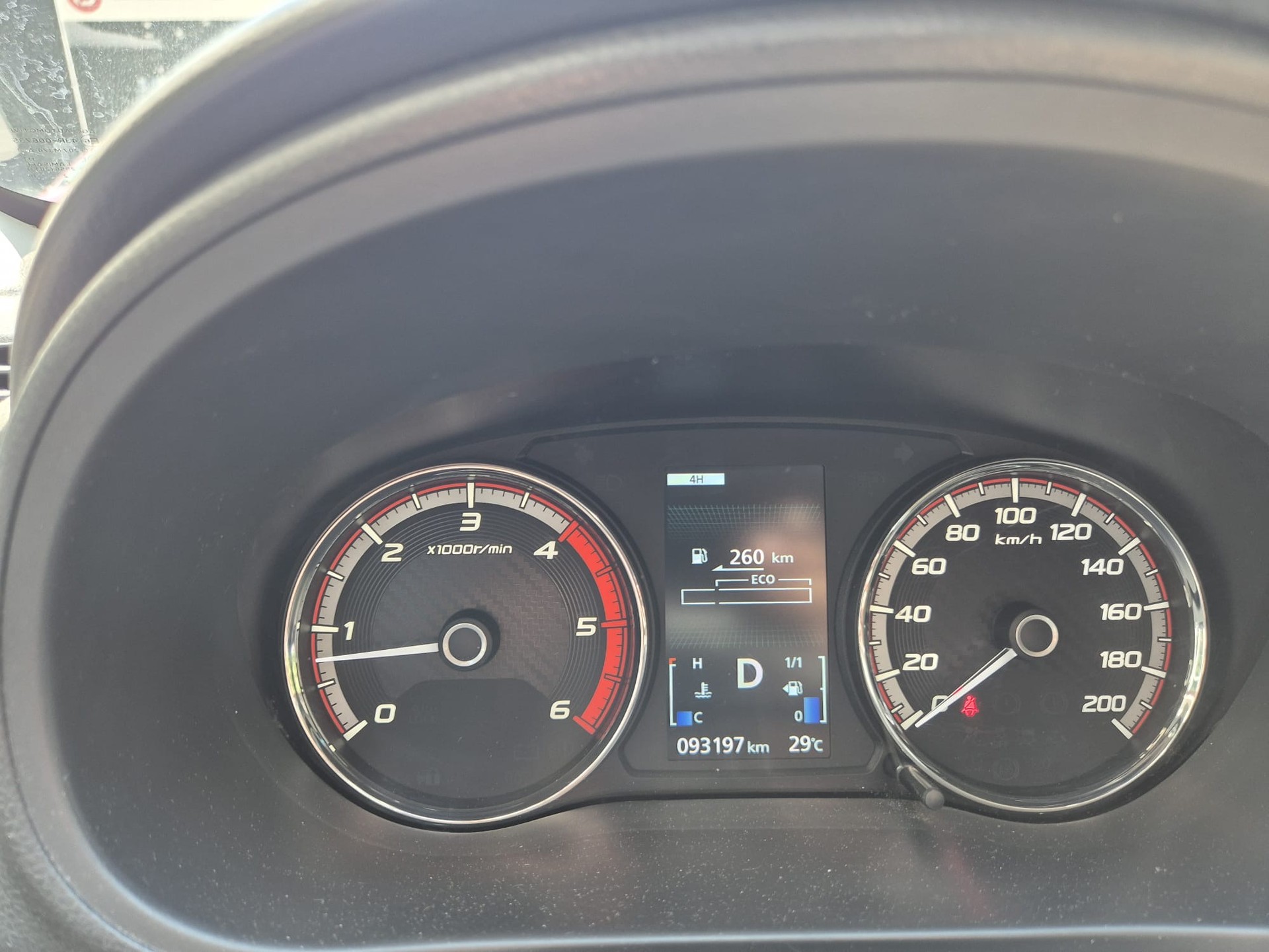 MITSUBISHI L 200 2.2 Diamond Double Cab Automat-image-6