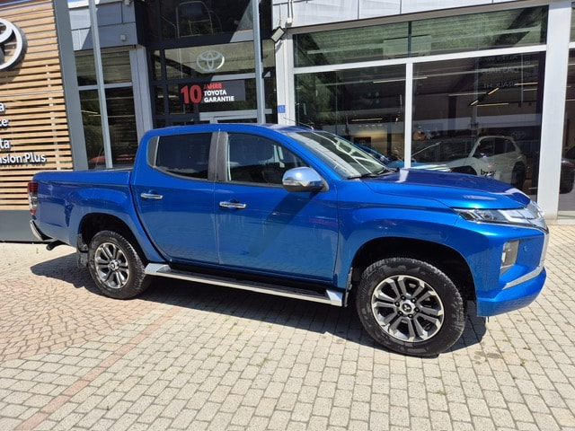 MITSUBISHI L 200 2.2 Diamond Double Cab Automat-image-1