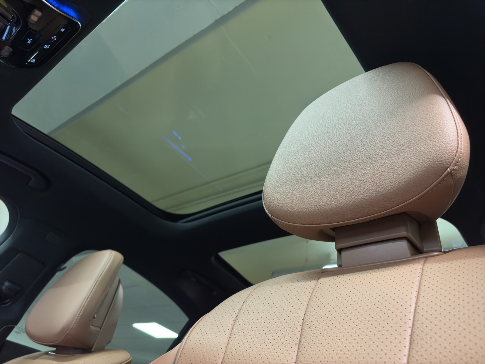 MERCEDES-BENZ E 220 d 4M Berline-image-11