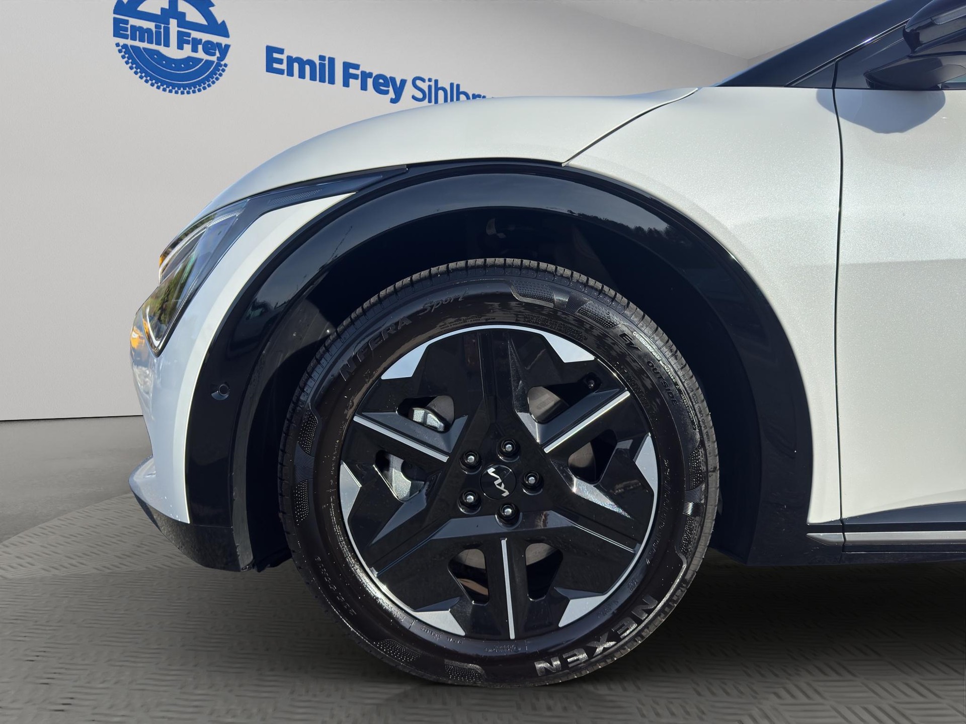 KIA EV6 84 kWh Earth 4x4-image-10