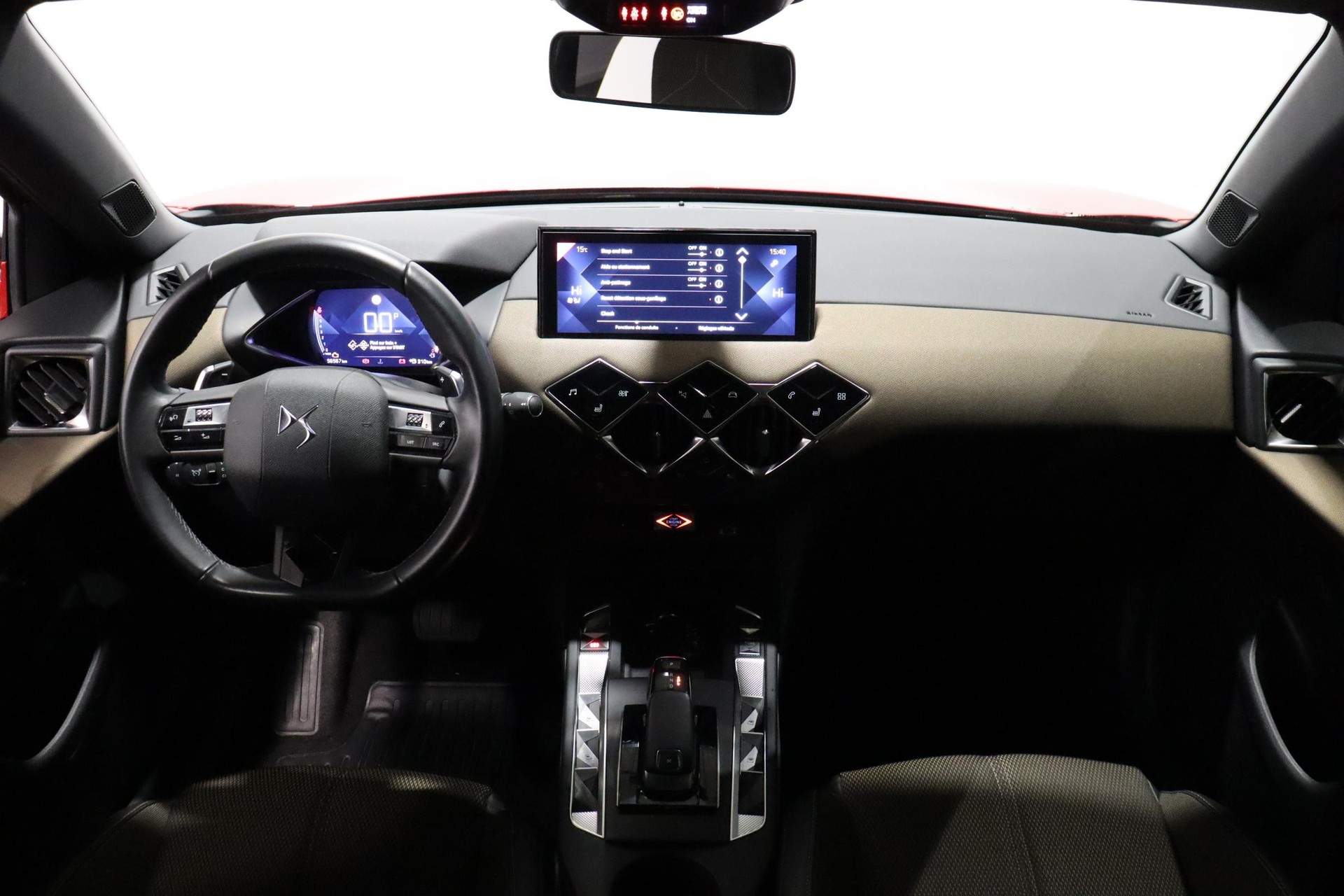 DS AUTOMOBILES 3 Crossback 1.2 PureTech 155 So Chic-image-6