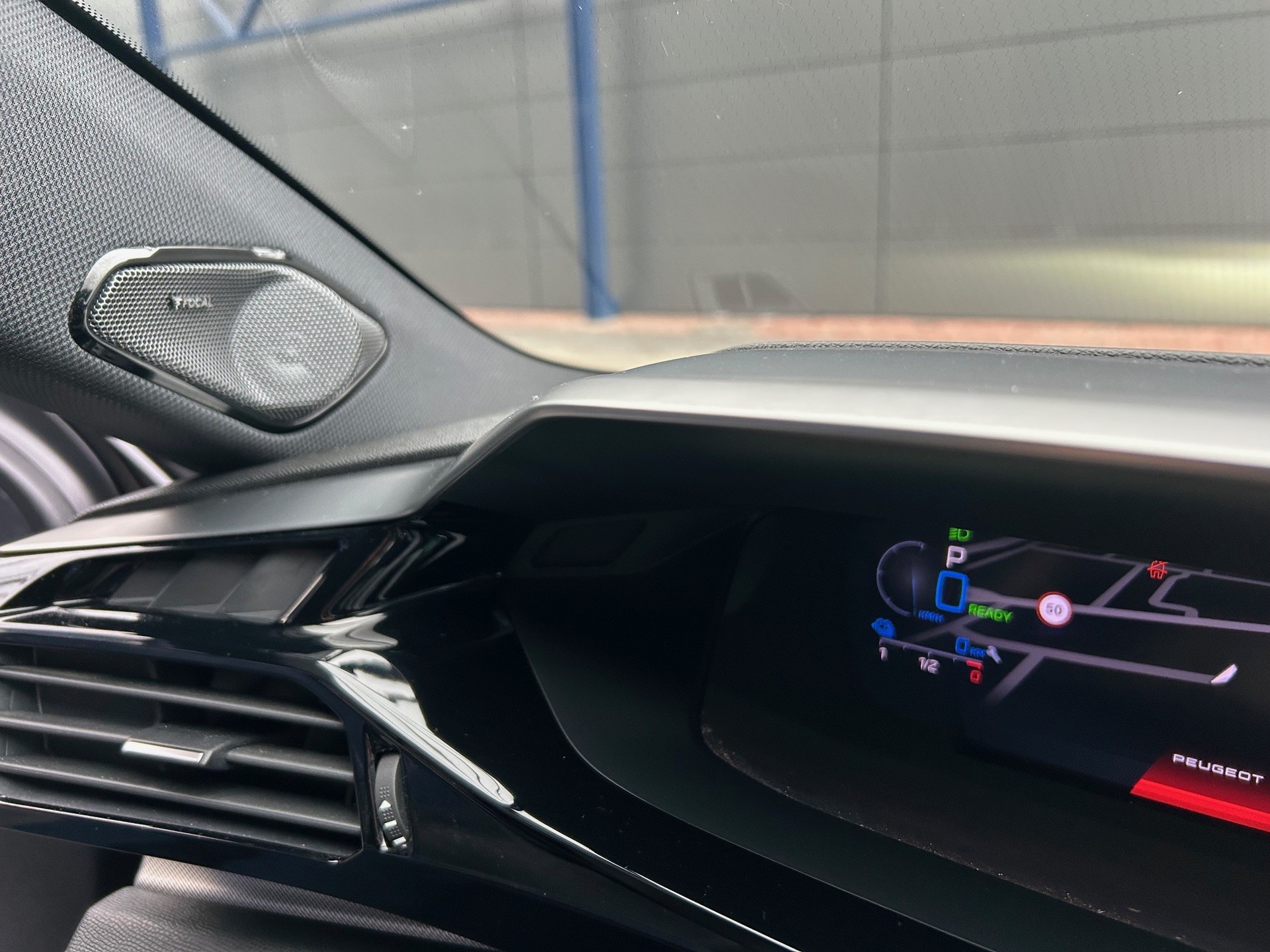 PEUGEOT GT-image-12