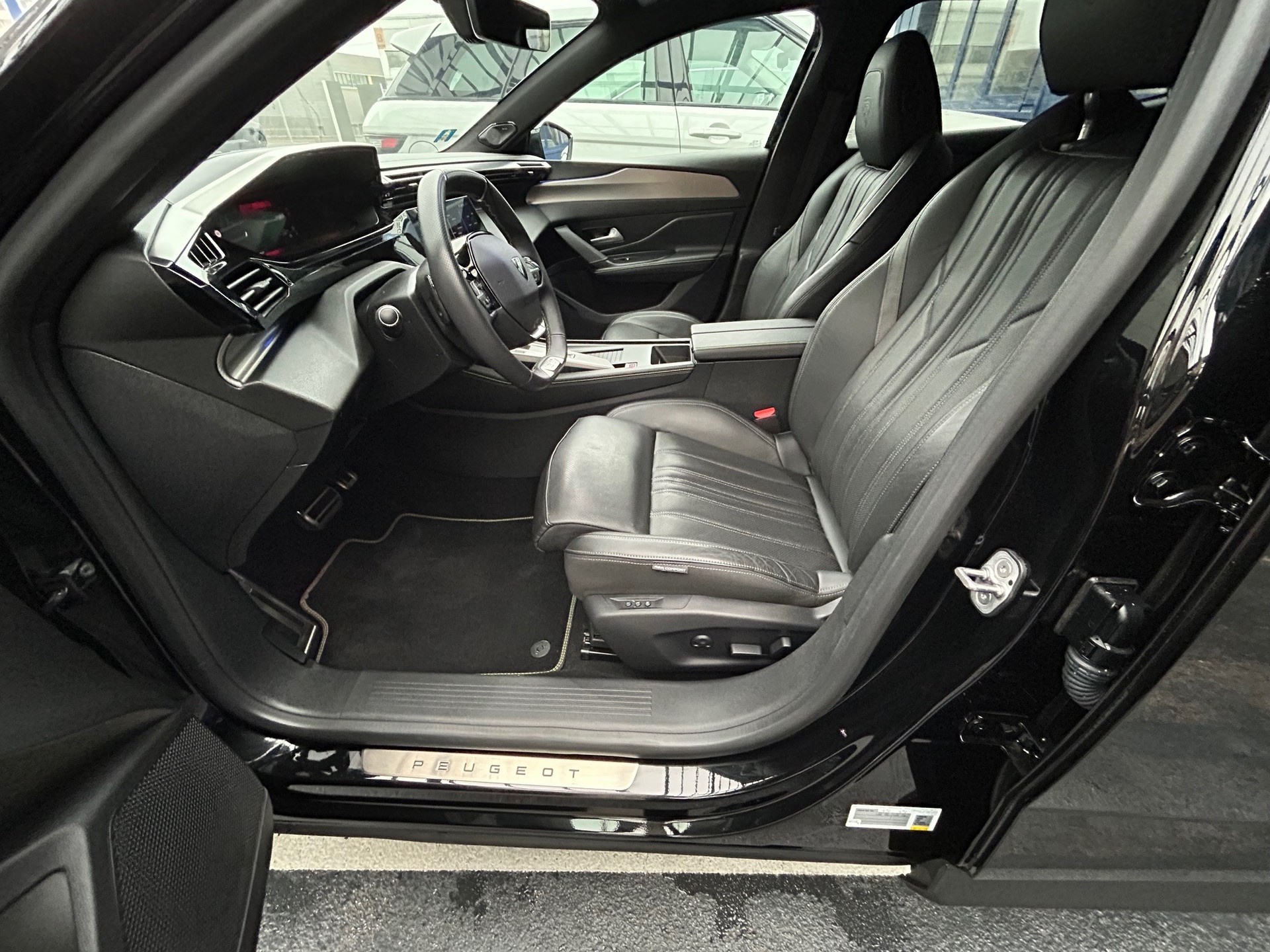 PEUGEOT GT-image-4