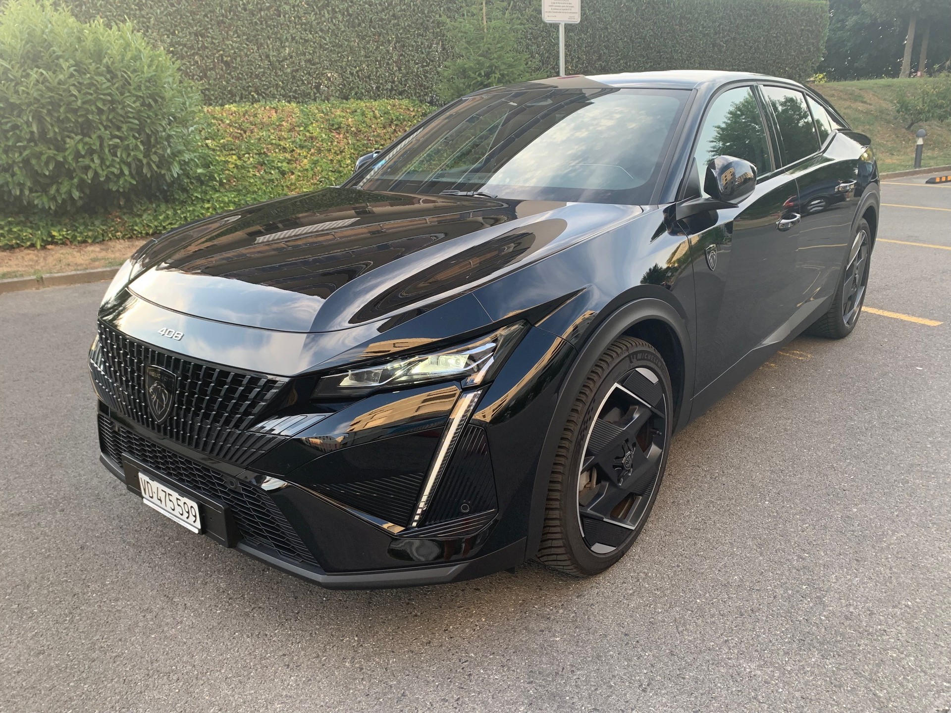 PEUGEOT 408 GT-image-0