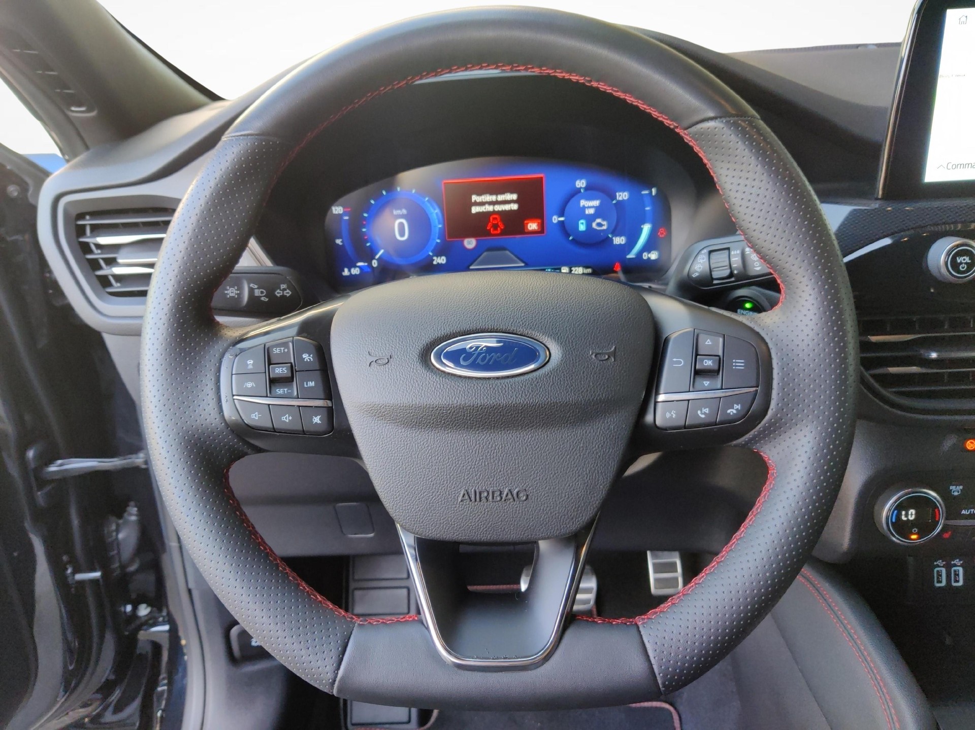 FORD Kuga 2.5 Plug-in Hybrid ST-Line X-image-12