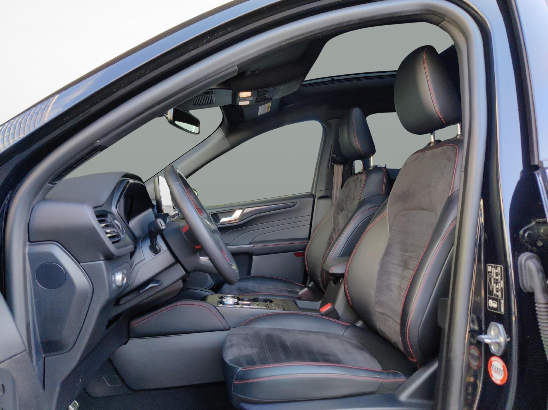 FORD Kuga 2.5 Plug-in Hybrid ST-Line X-image-10
