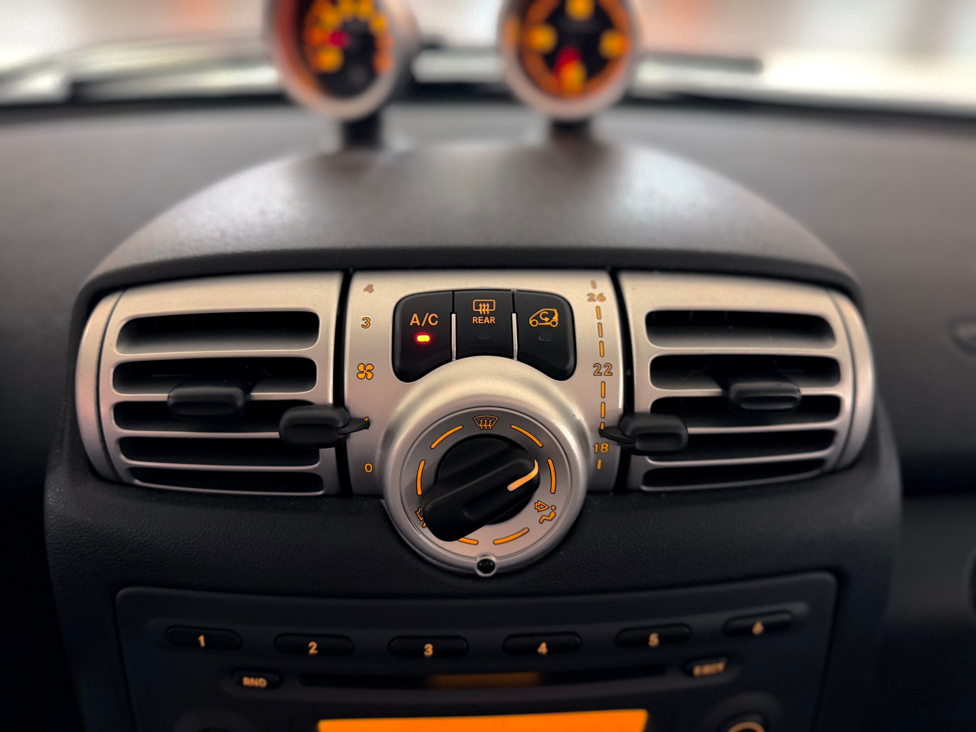 SMART fortwo Brabus Xclusive softouch-image-18