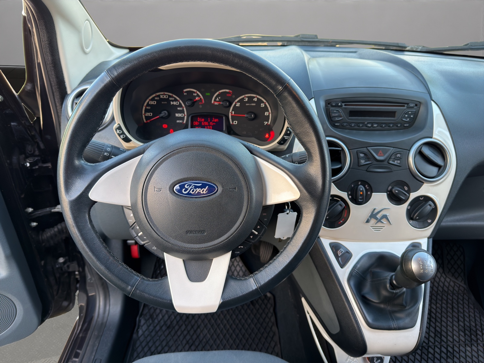 FORD KA 1.25 Trend-image-9