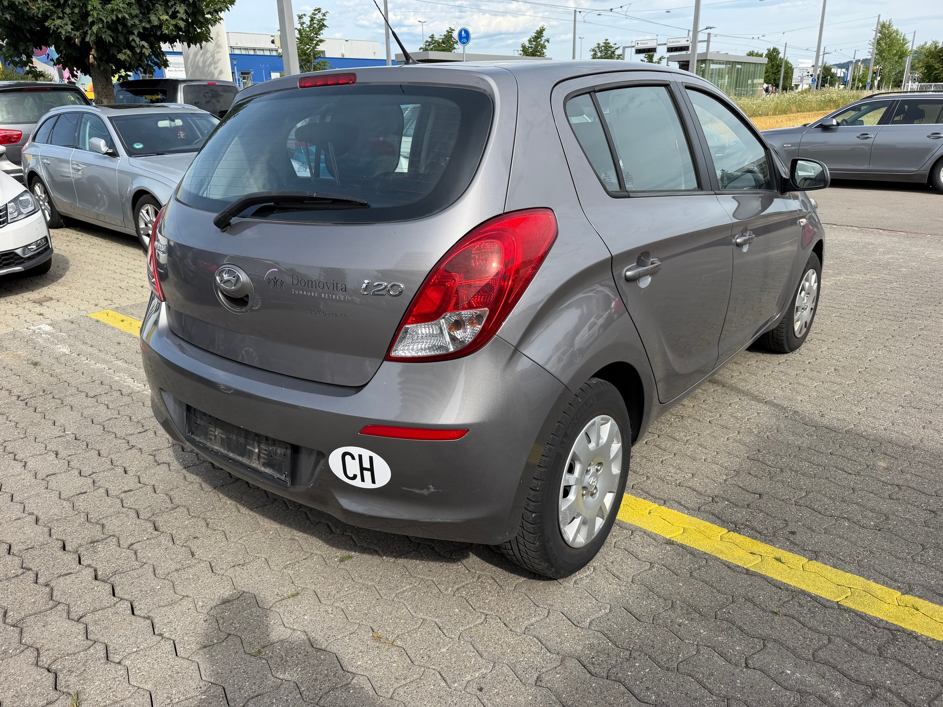 HYUNDAI i20 1.2 Comfort-image-3