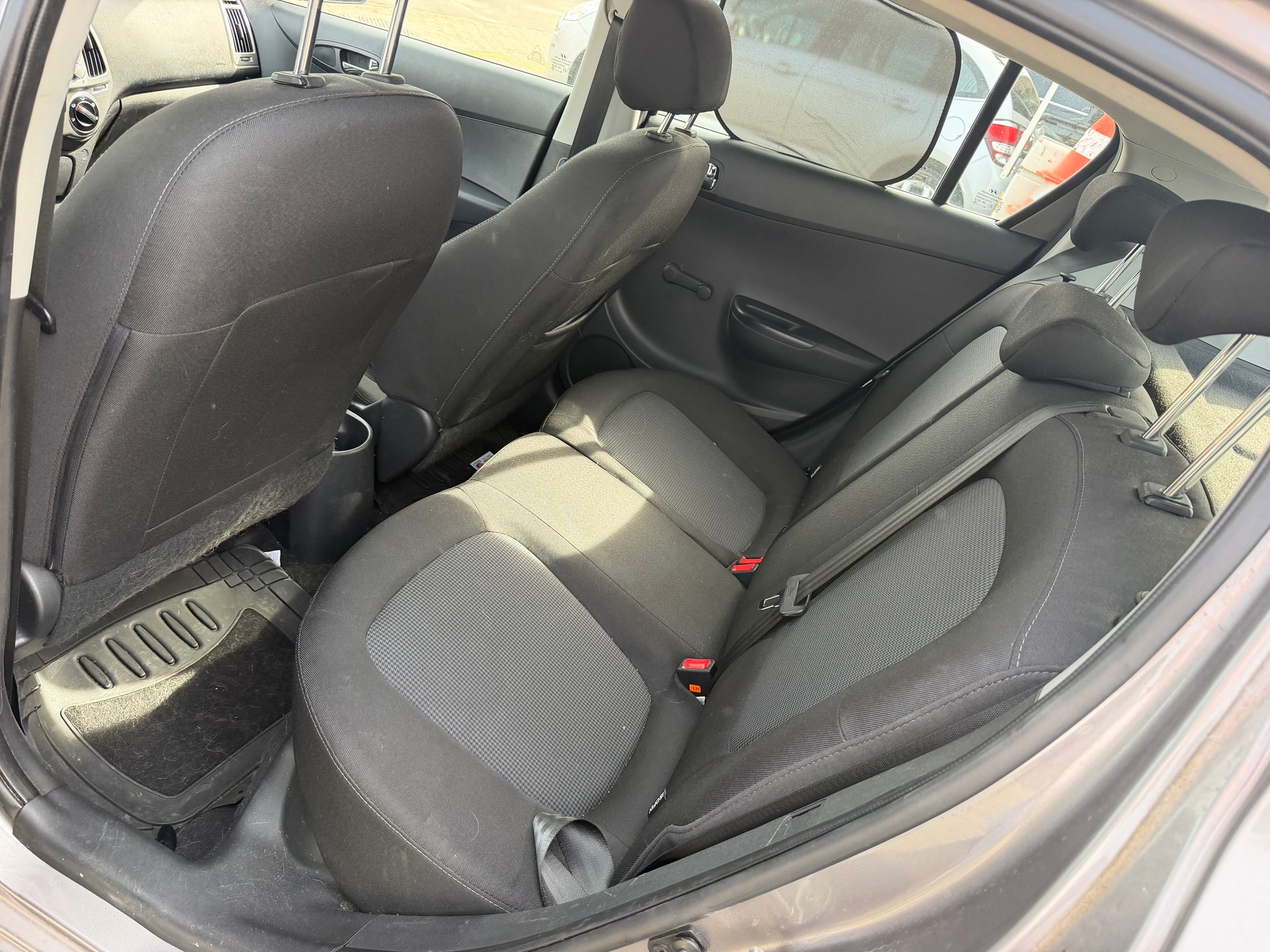 HYUNDAI i20 1.2 Comfort-image-8