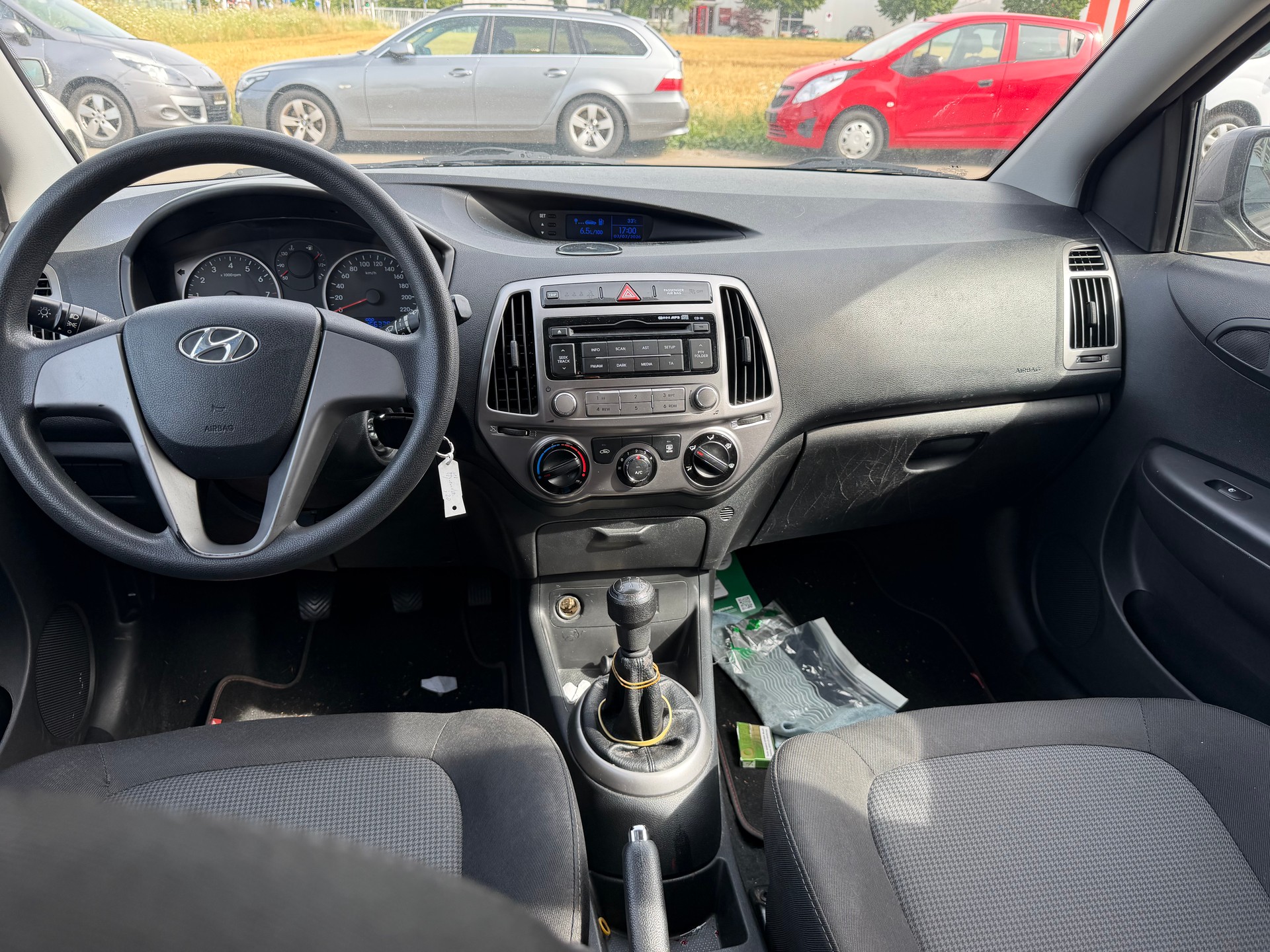 HYUNDAI i20 1.2 Comfort-image-9