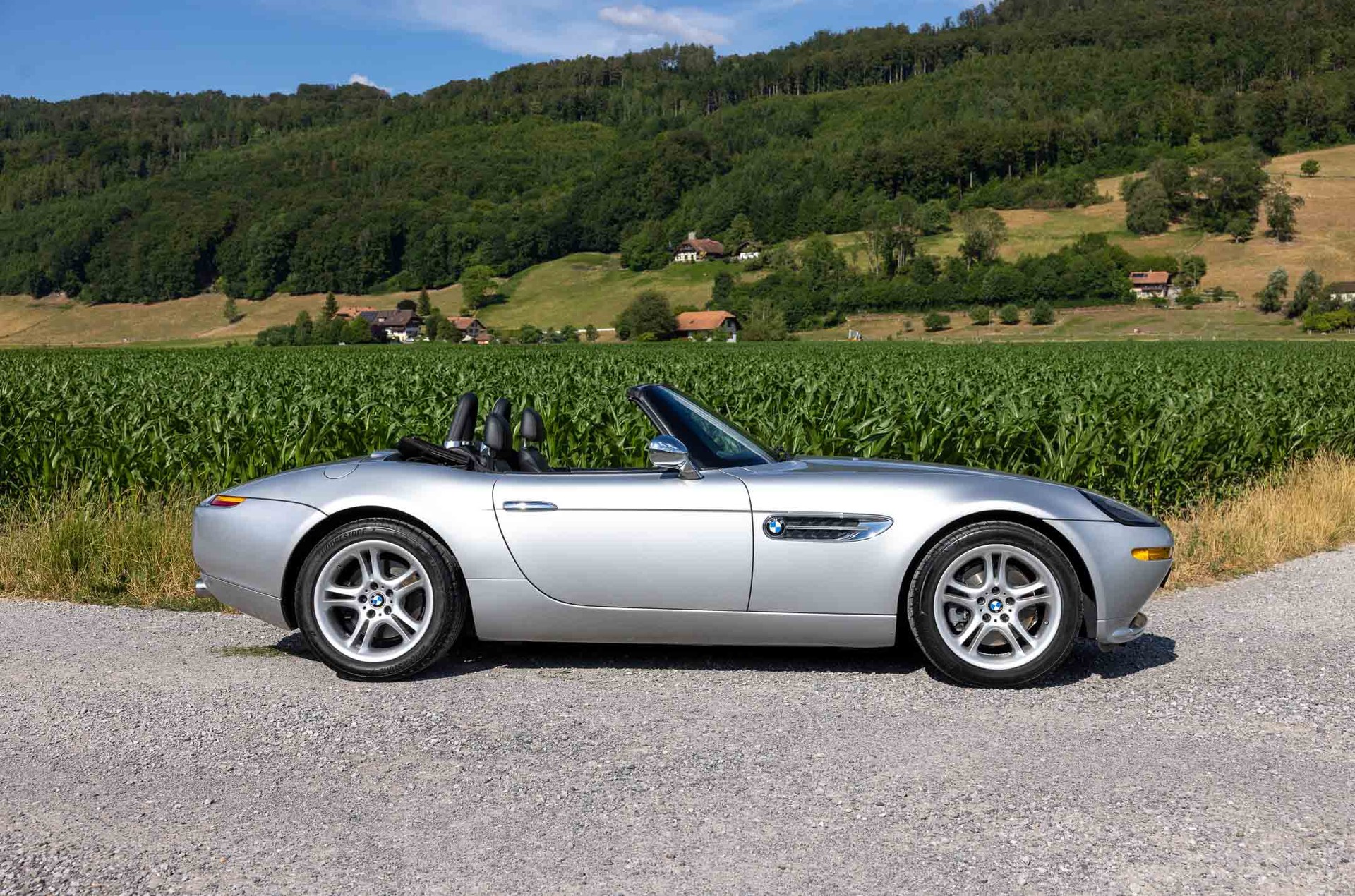 BMW Z8 Roadster-image-3