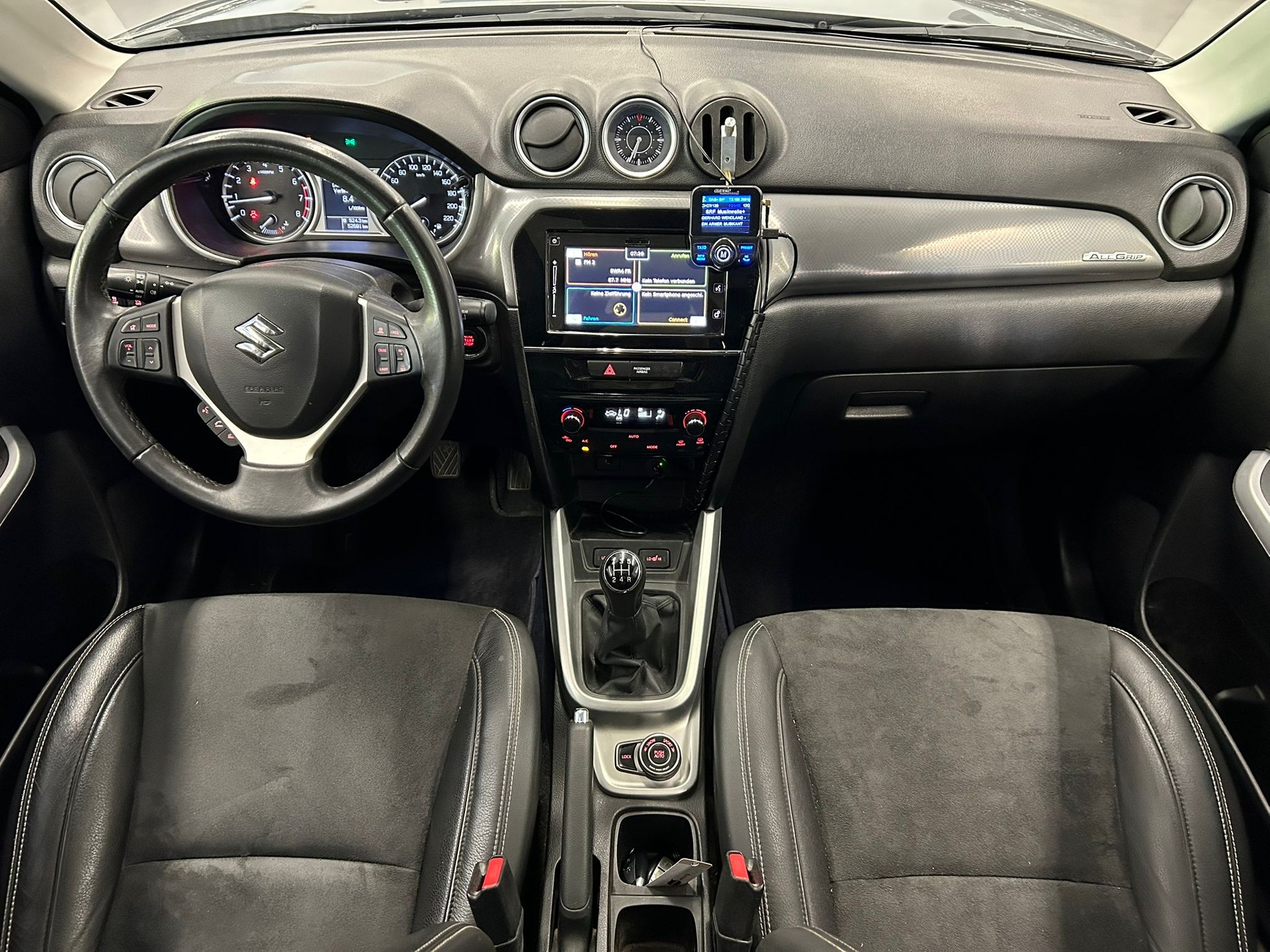 SUZUKI Vitara 1.6 VVT Sergio Cellano Top 4x4-image-23