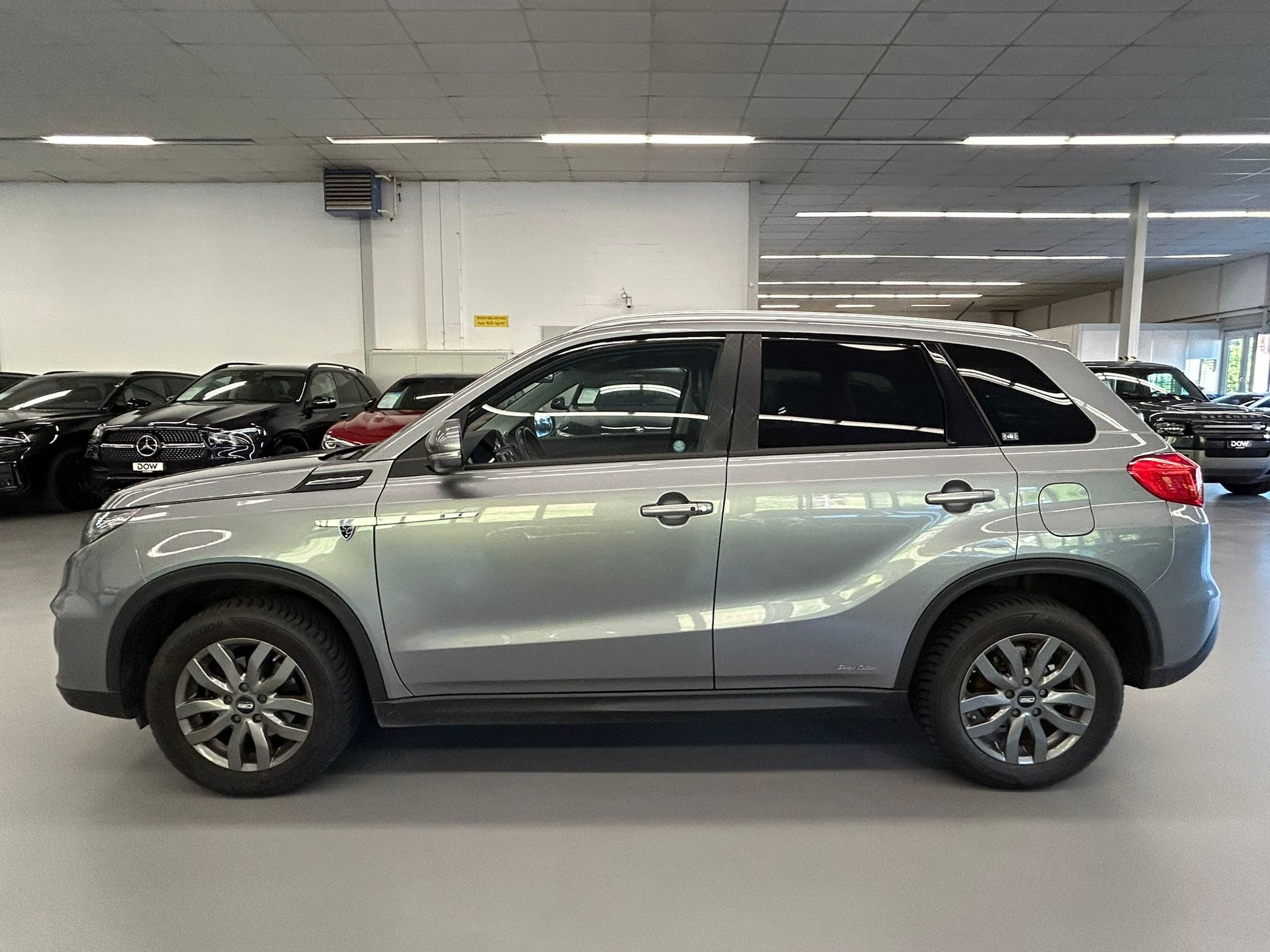 SUZUKI Vitara 1.6 VVT Sergio Cellano Top 4x4-image-7