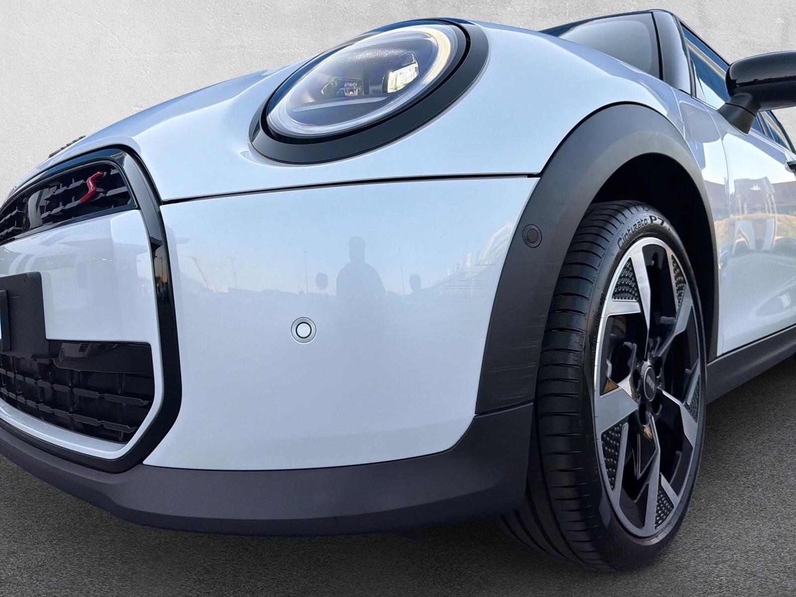MINI Cooper S F65 2.0i (CH)-image-8