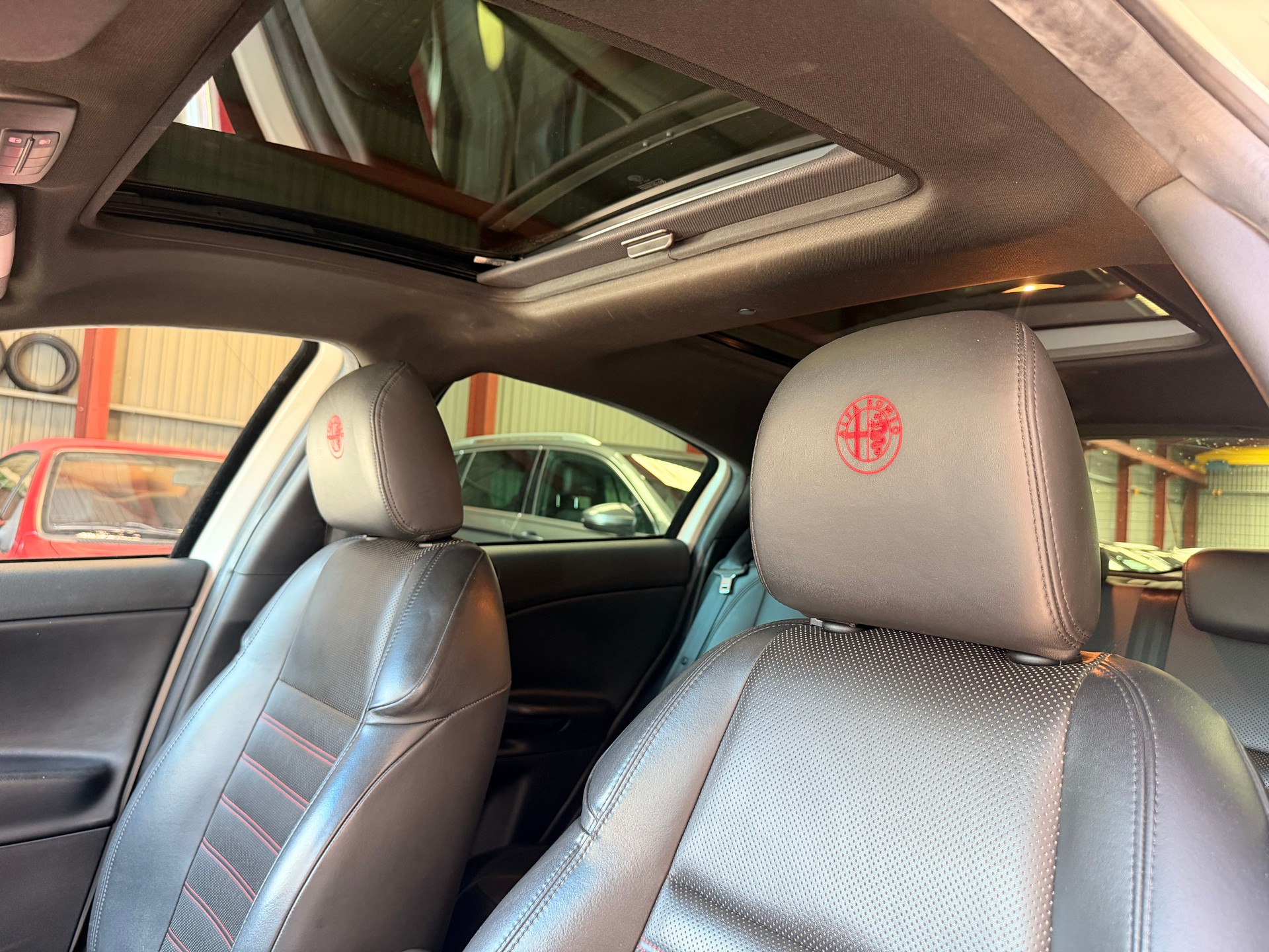 ALFA ROMEO Giulietta 1750 TBi Quadrifoglio Verde-image-8