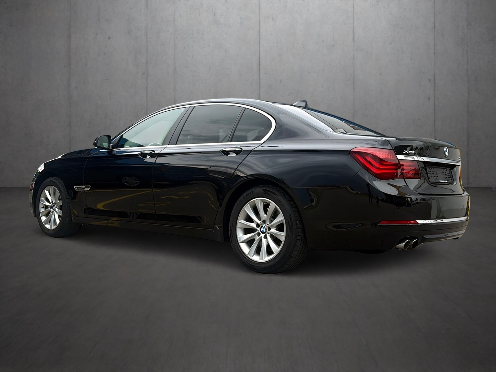 BMW 730d xDrive-image-2