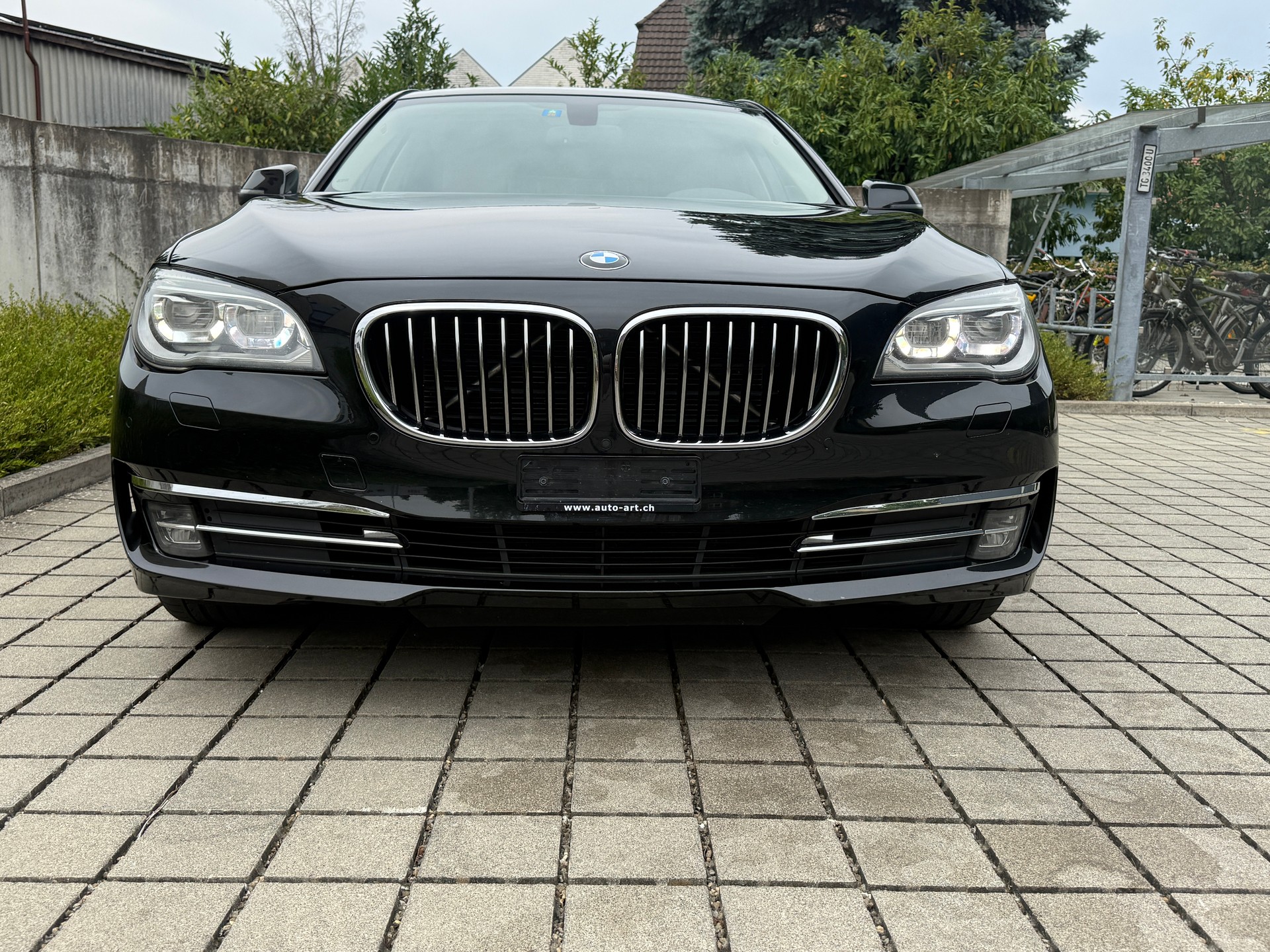 BMW 730d xDrive-image-1
