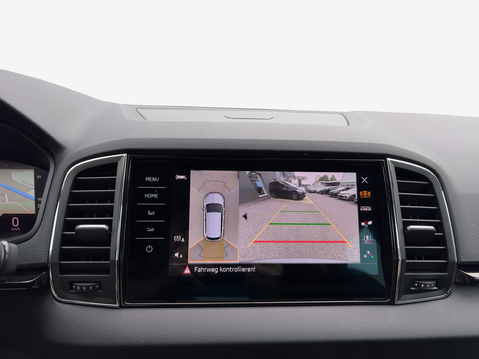 SKODA Karoq 1.5 TSI Style DSG-image-14