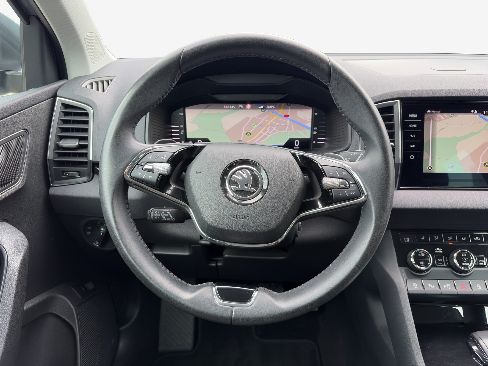 SKODA Karoq 1.5 TSI Style DSG-image-9