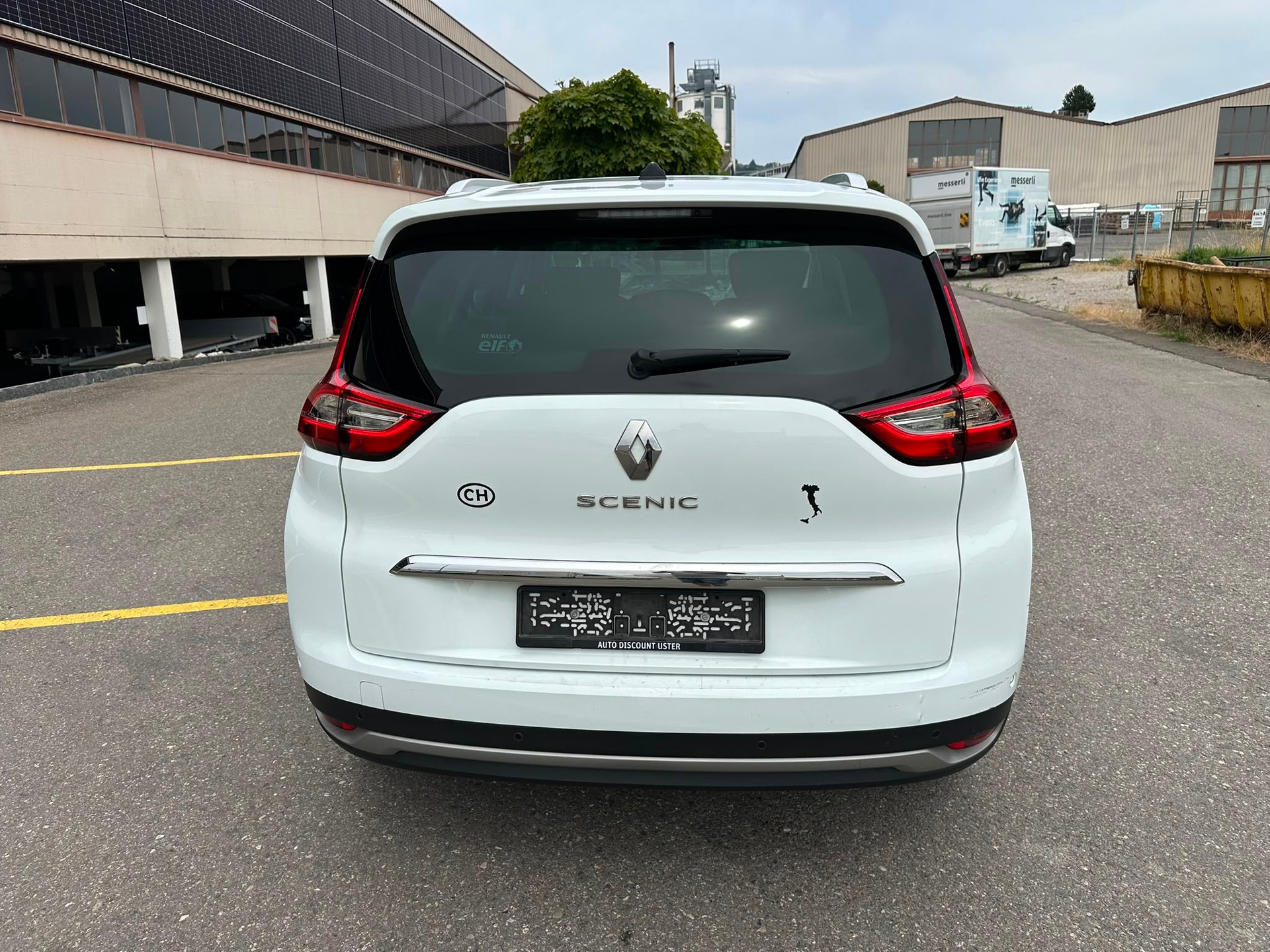 RENAULT Grand Scénic 1.6 dCi Bose EDC-image-3