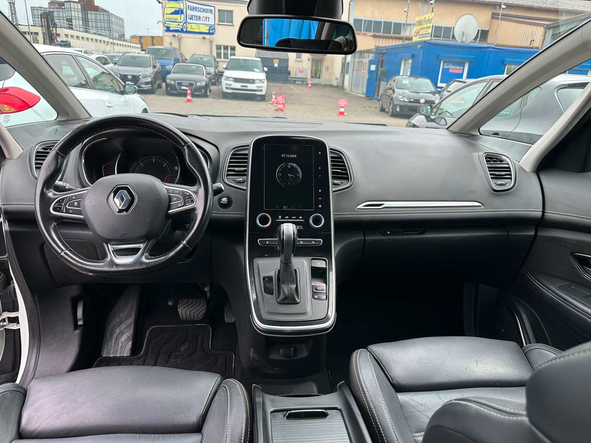 RENAULT Grand Scénic 1.6 dCi Bose EDC-image-6