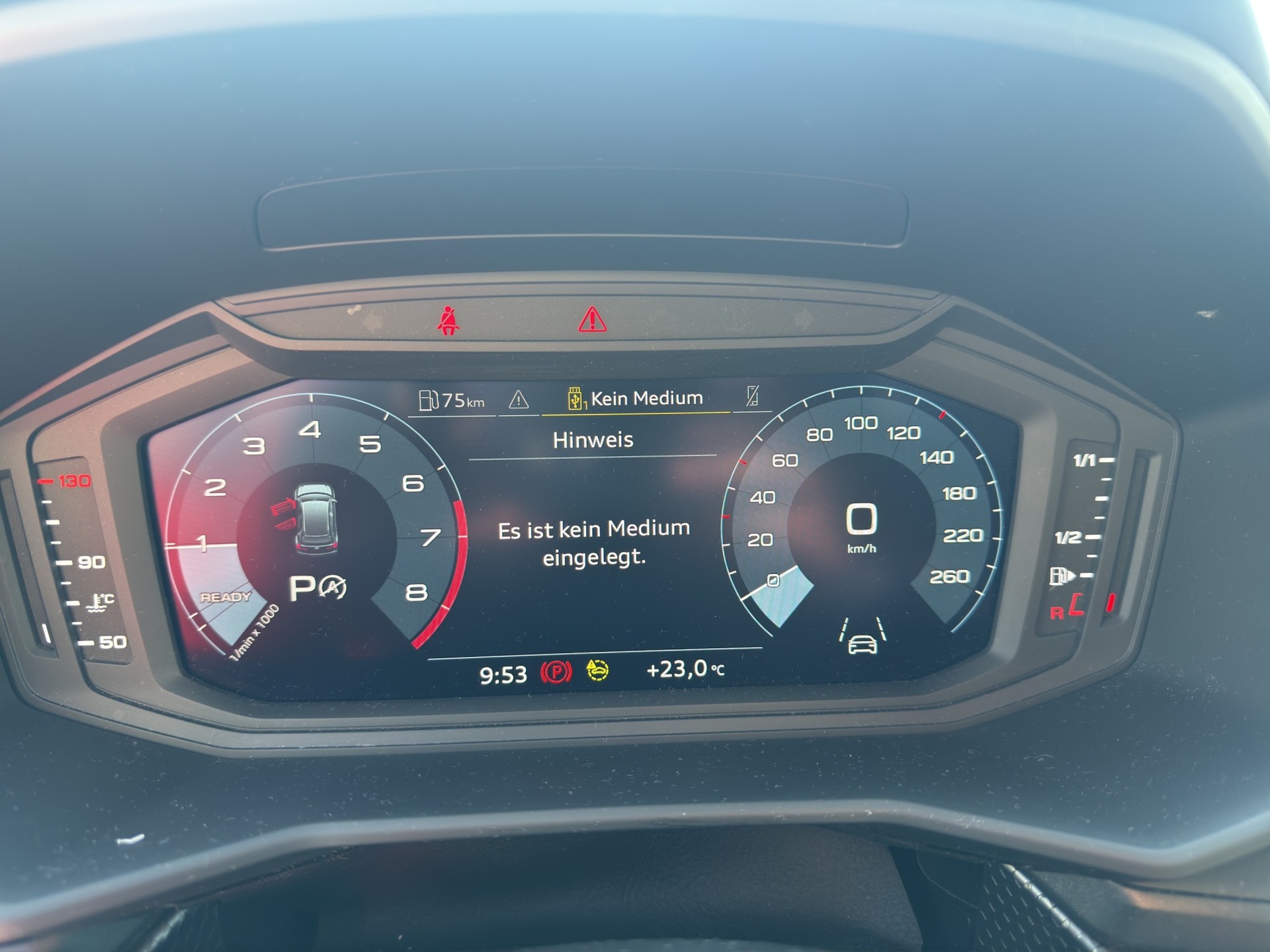 AUDI A1 Sportback 30 TFSI Attraction S-tronic-image-9