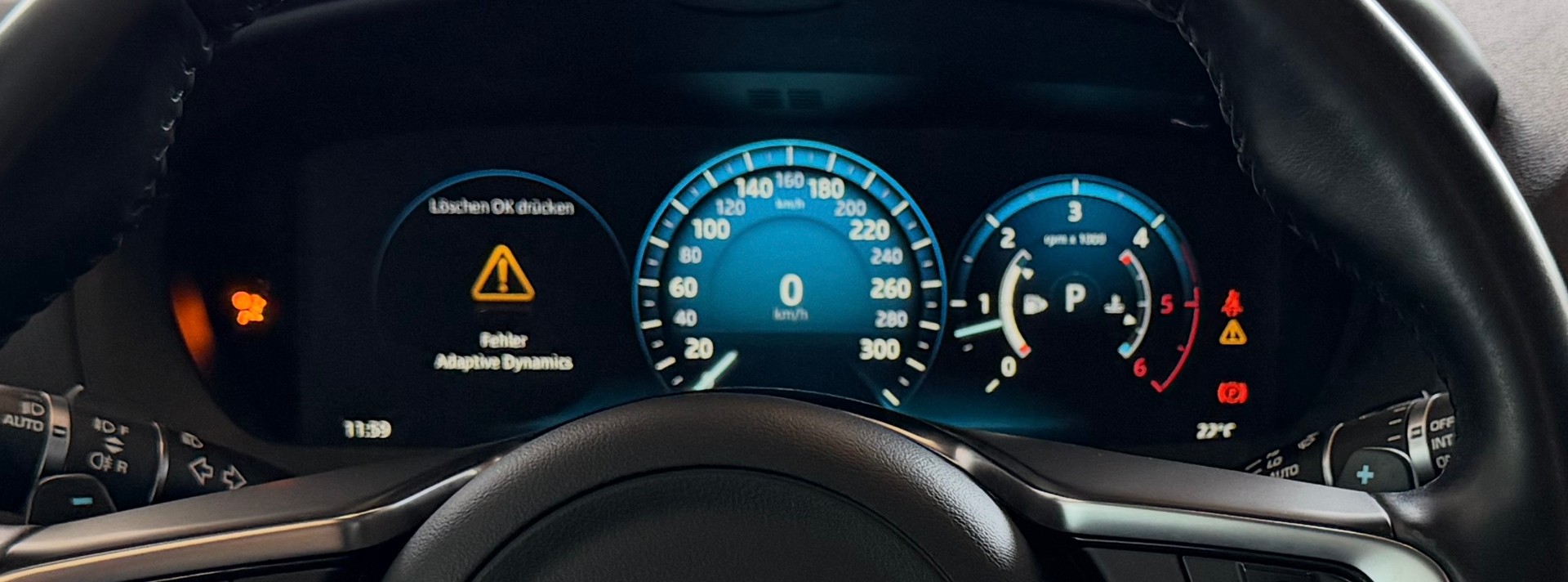 JAGUAR F-Pace 3.0 D300 R-Dynamic S AWD-image-13