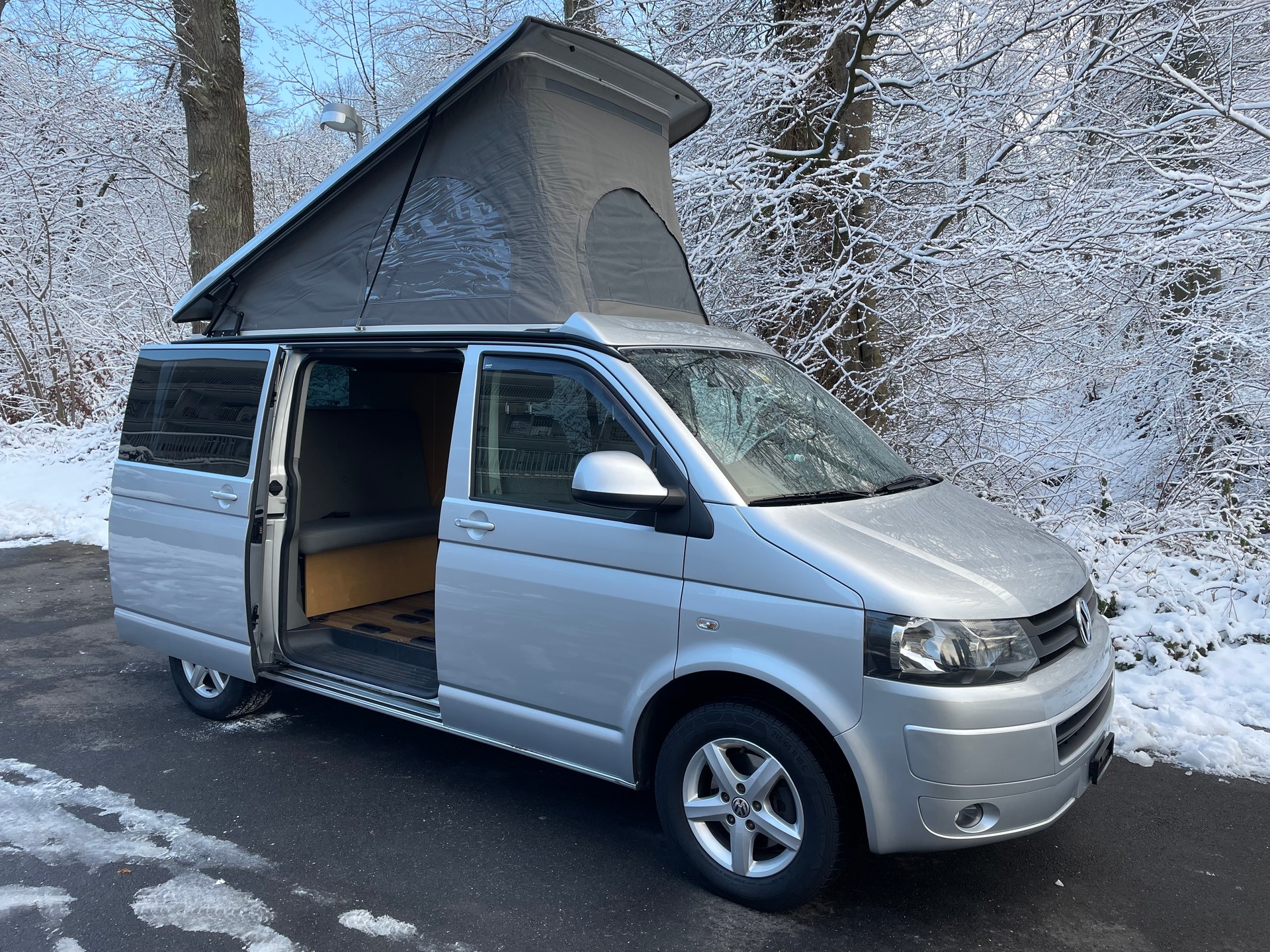 VW Caravelle / Camper-image-0