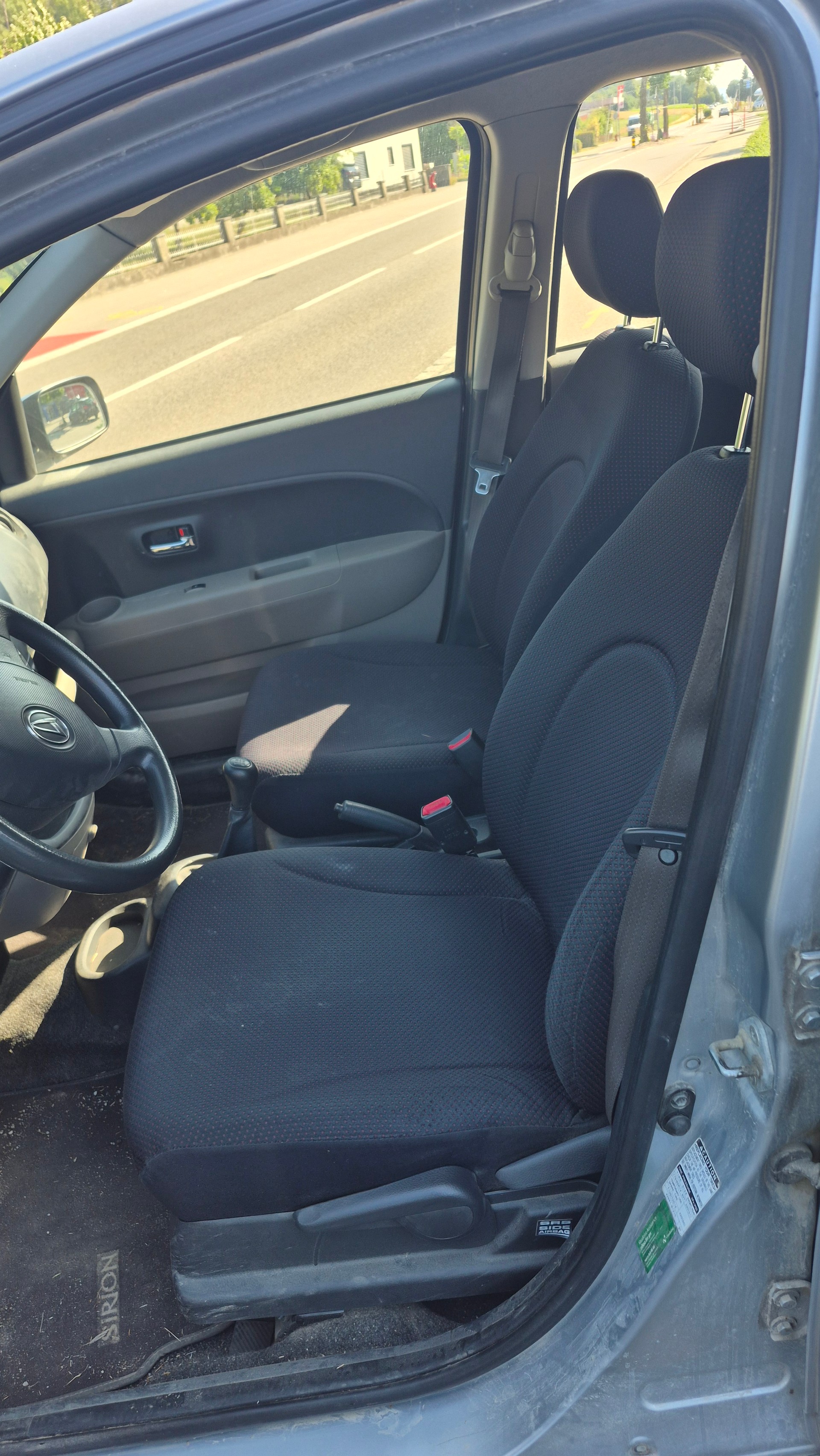 DAIHATSU Sirion 1.3 eco-4WD-image-7