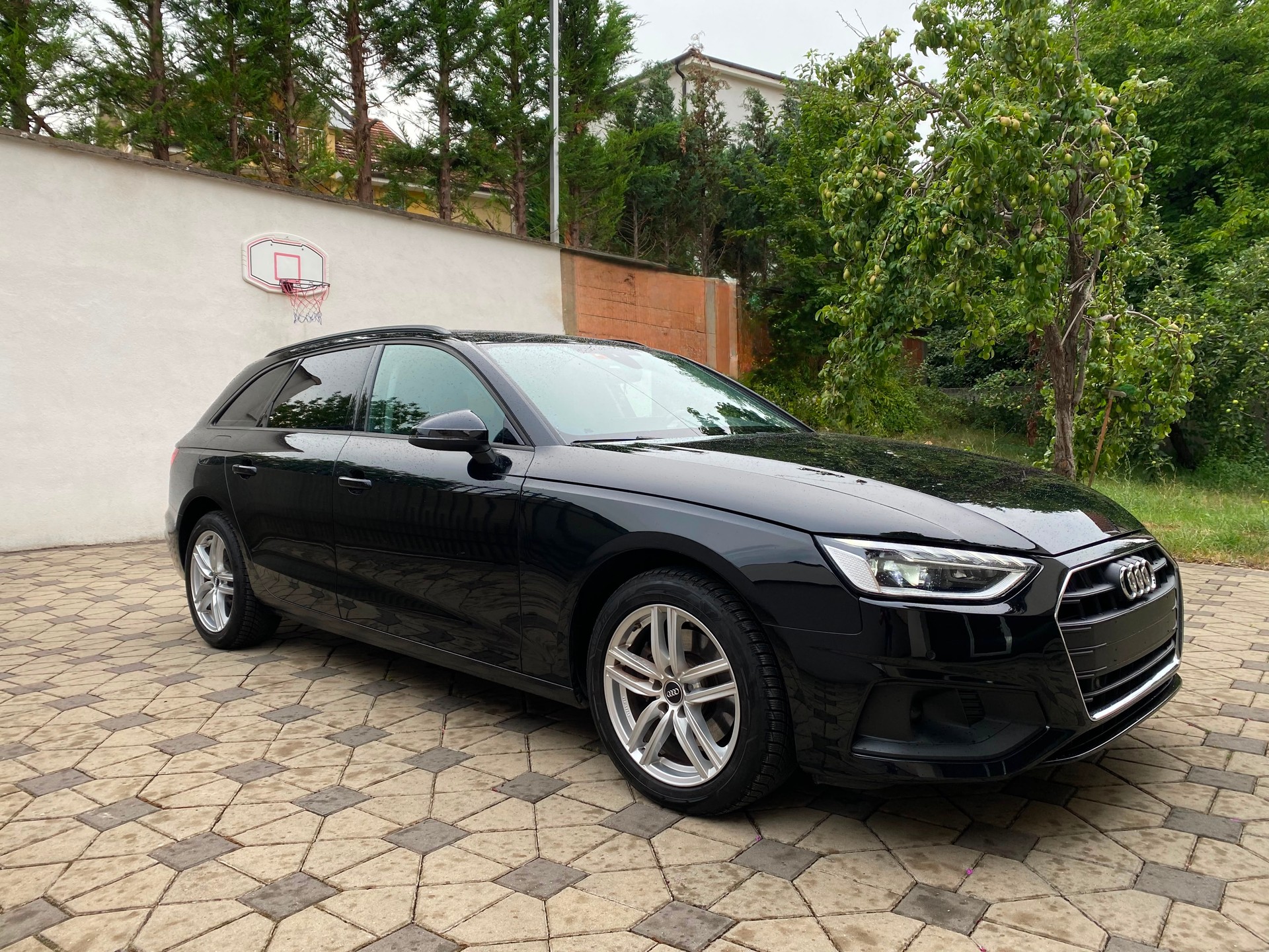 AUDI 2.0 35 TDI S-Tronic-image-1