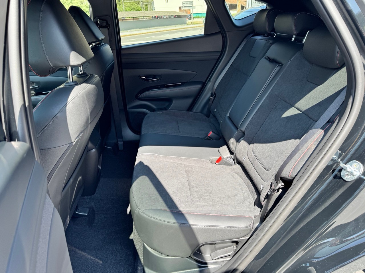 HYUNDAI Tucson 1.6 TGDI HEV N-Line 4WD-image-15