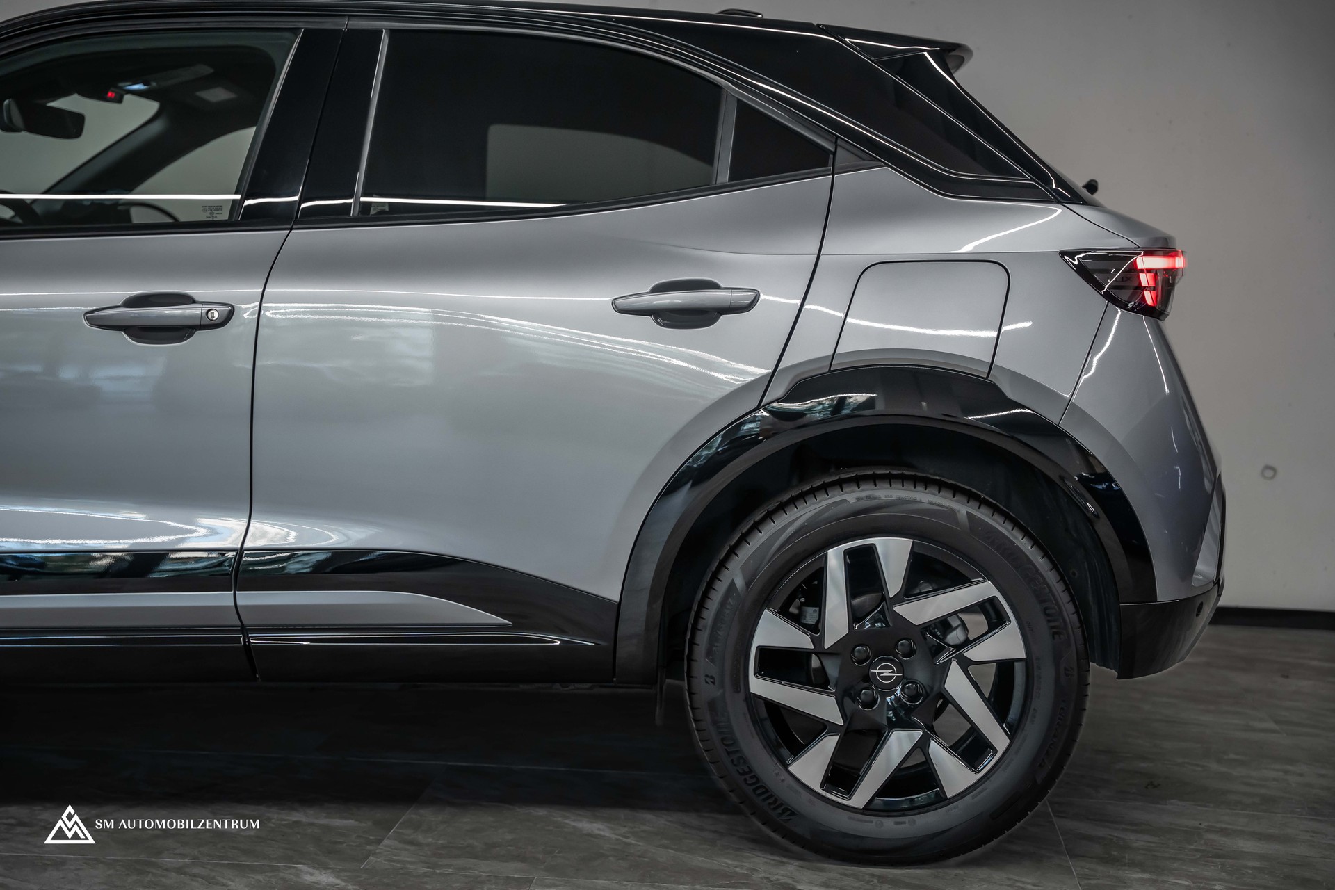 OPEL Mokka 1.2 T 130 GS / Rückfahrkamera / Werksgarantie-image-4
