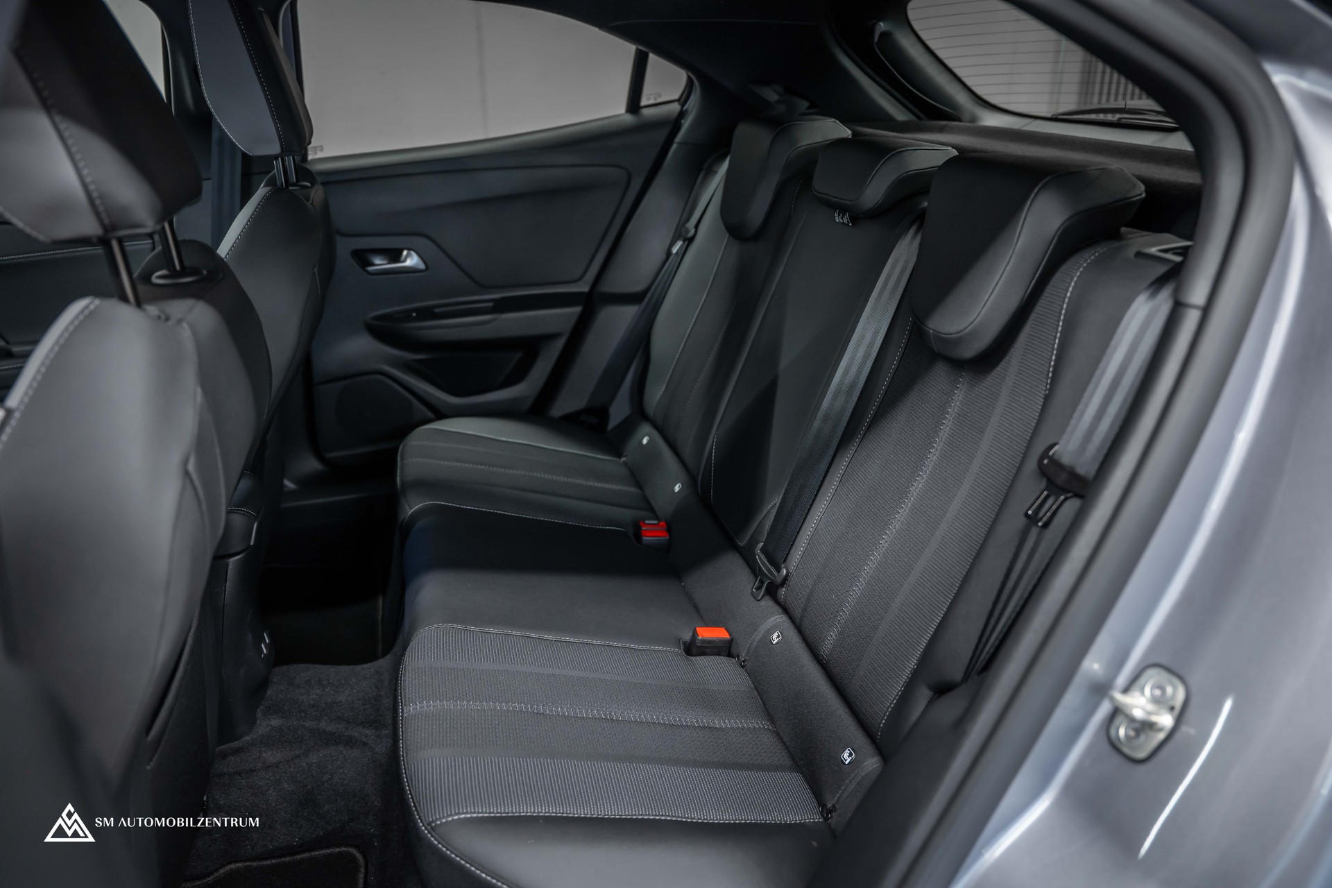 OPEL Mokka 1.2 T 130 GS / Rückfahrkamera / Werksgarantie-image-18