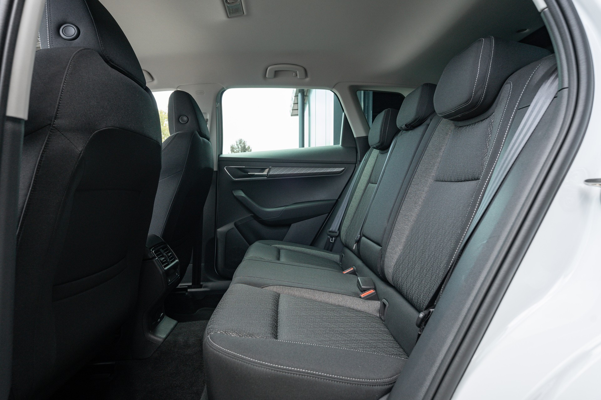 SKODA Karoq 1.5 TSI Top Selection DSG-image-11