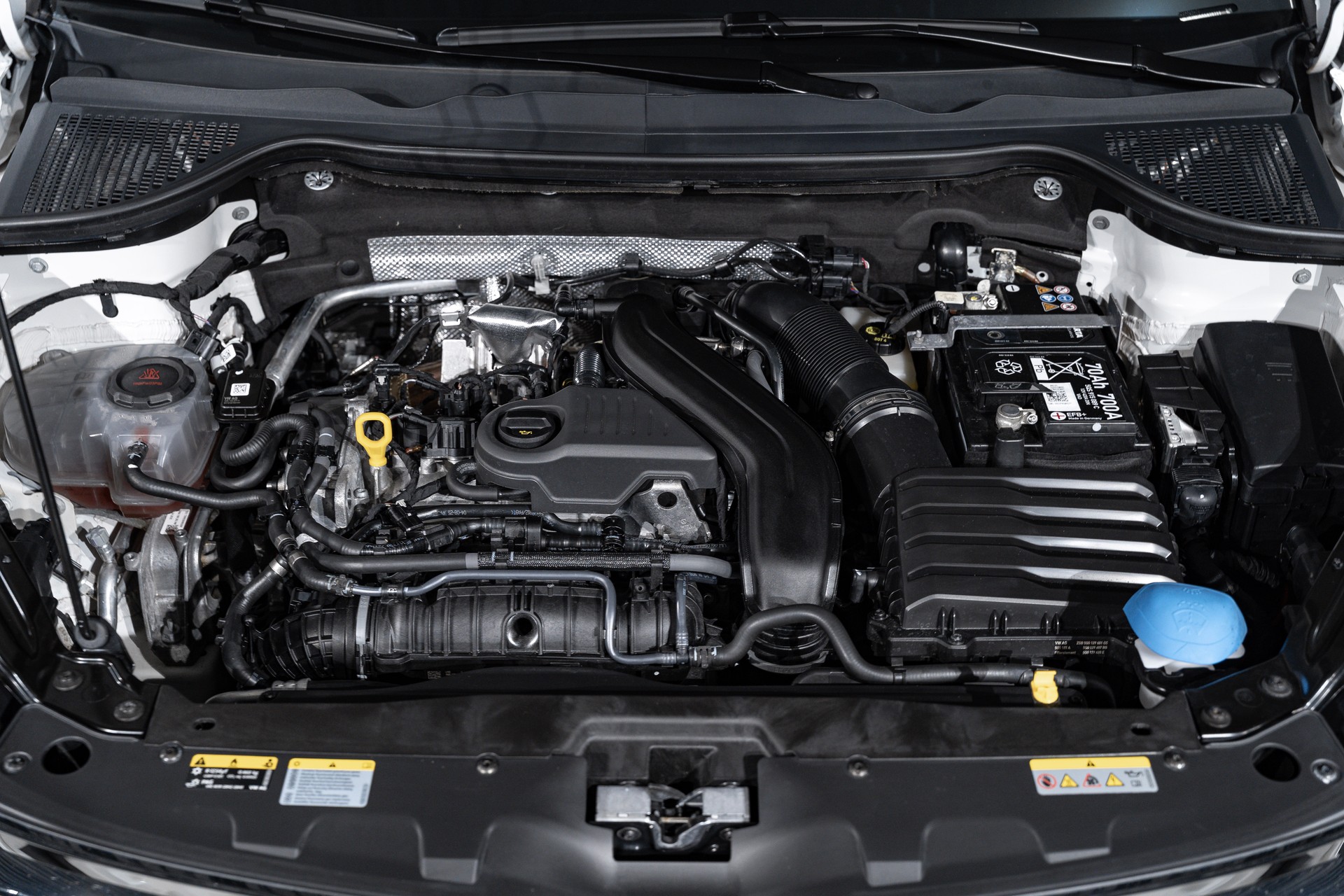 SKODA Karoq 1.5 TSI Top Selection DSG-image-21