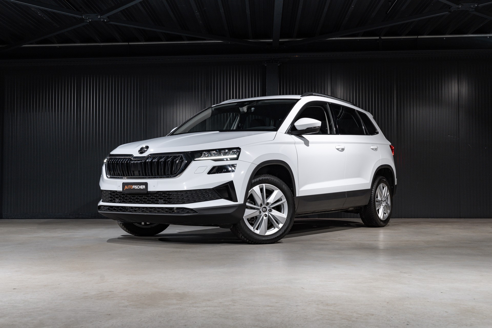 SKODA Karoq 1.5 TSI Top Selection DSG-image-0